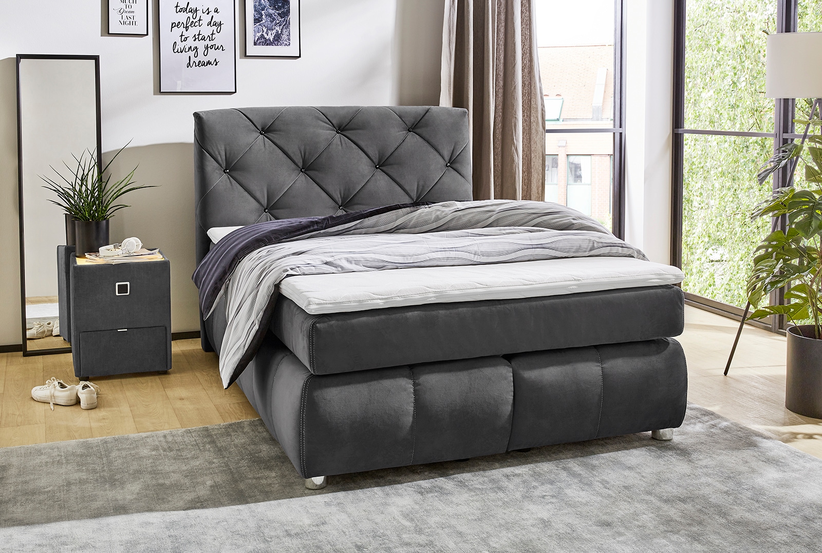 Jockenhöfer Gruppe Boxspringbett "Bella erhältlich in 140 & 180cm Breite" mit Kaltschaum-Topper und Rauchglas-Steinen