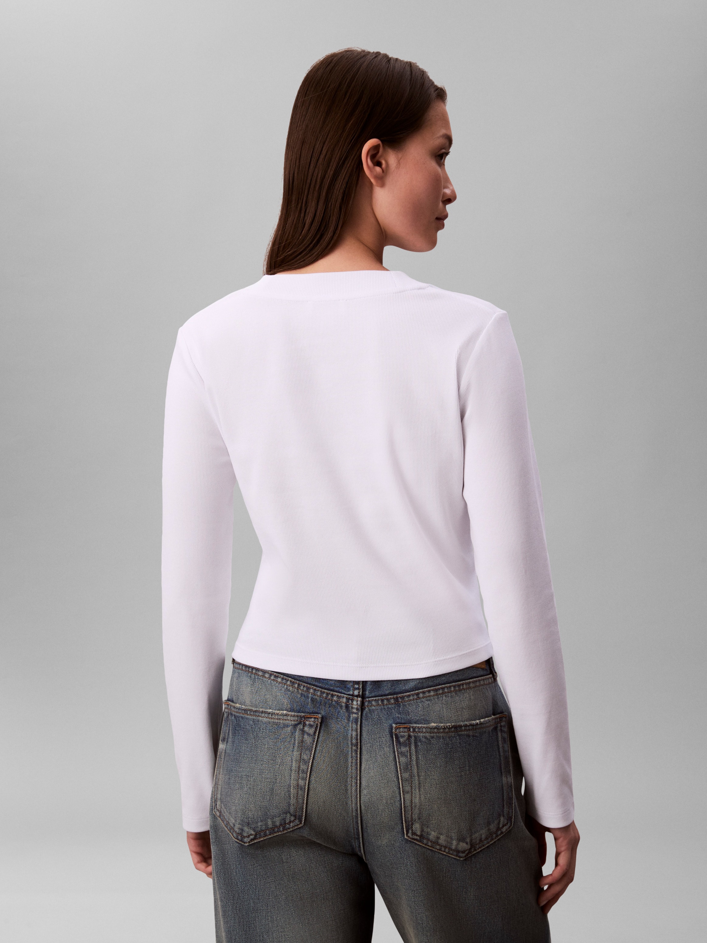 Calvin Klein Langarmshirt Rundhalsausschnitt, figurbetonte Passform, Logodruck
