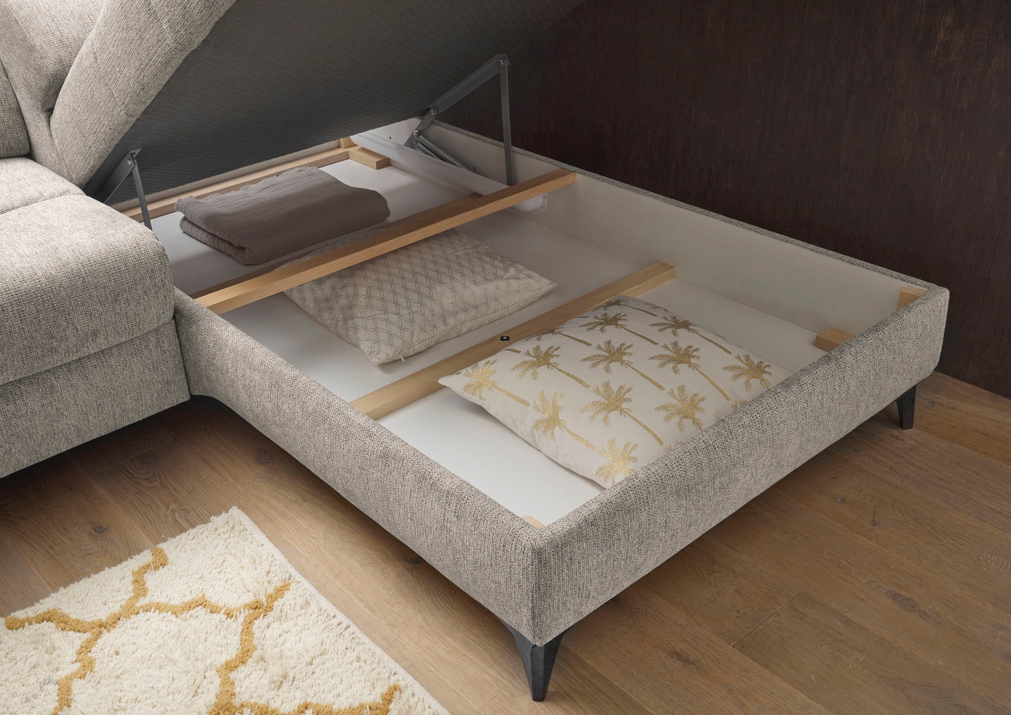 ED EXCITING DESIGN Ecksofa »Sydney L-Form« motorischer Sitztiefenverstellung, USB-Port & 2 Zierkissen