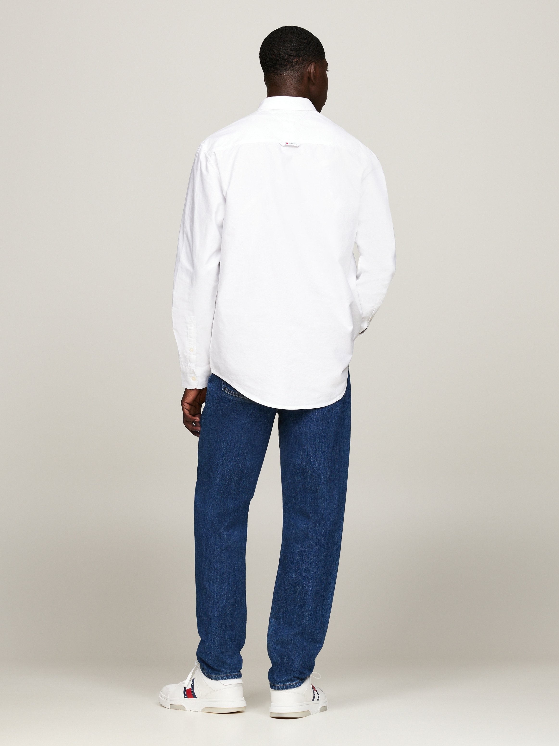 Tommy Jeans Langarmhemd »TJM ENTRY REG OXFORD SHIRT«, mit Logoprägung