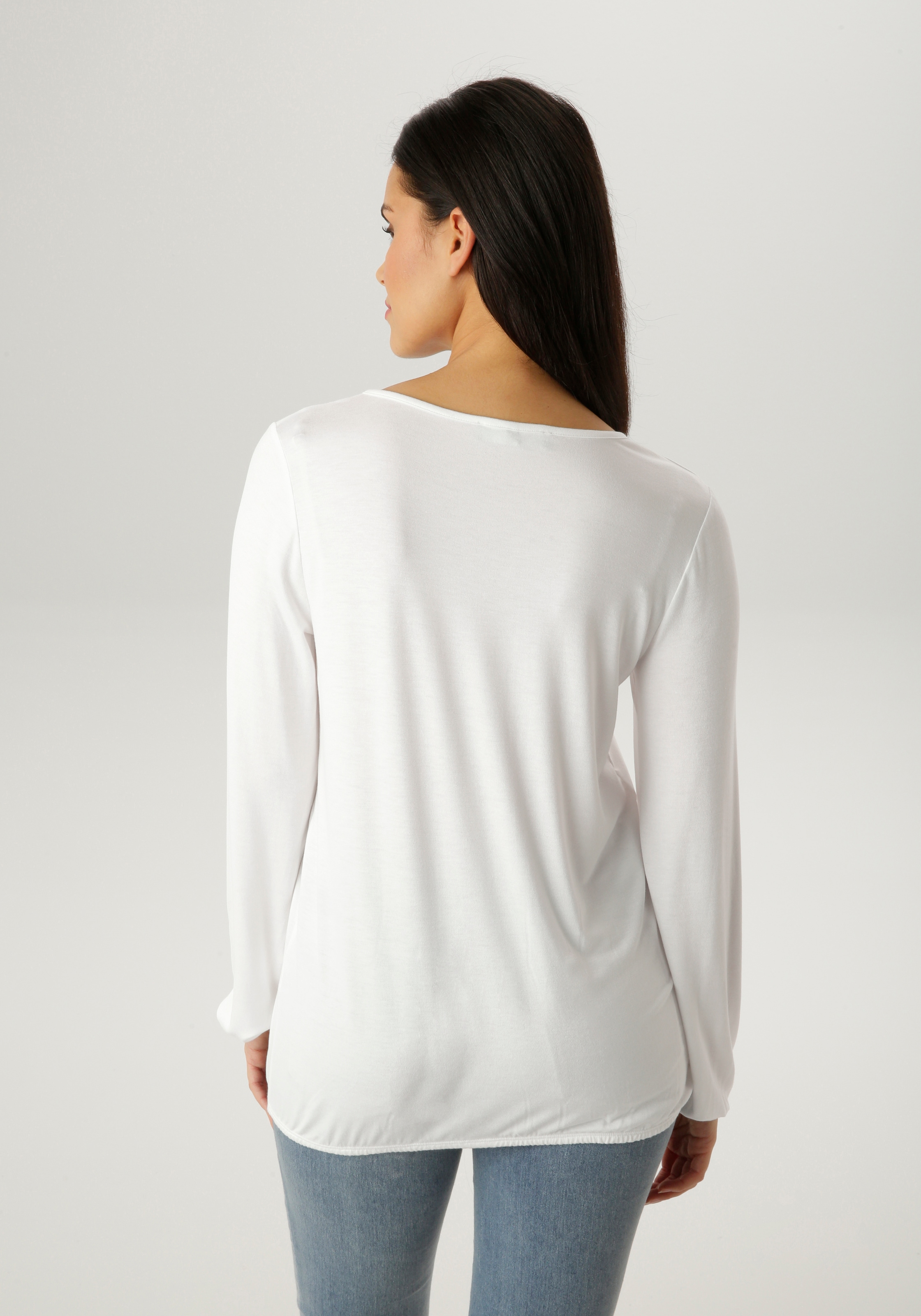 Aniston SELECTED Langarmshirt mit Cut-out und modischen Frontprint mit Glitzer