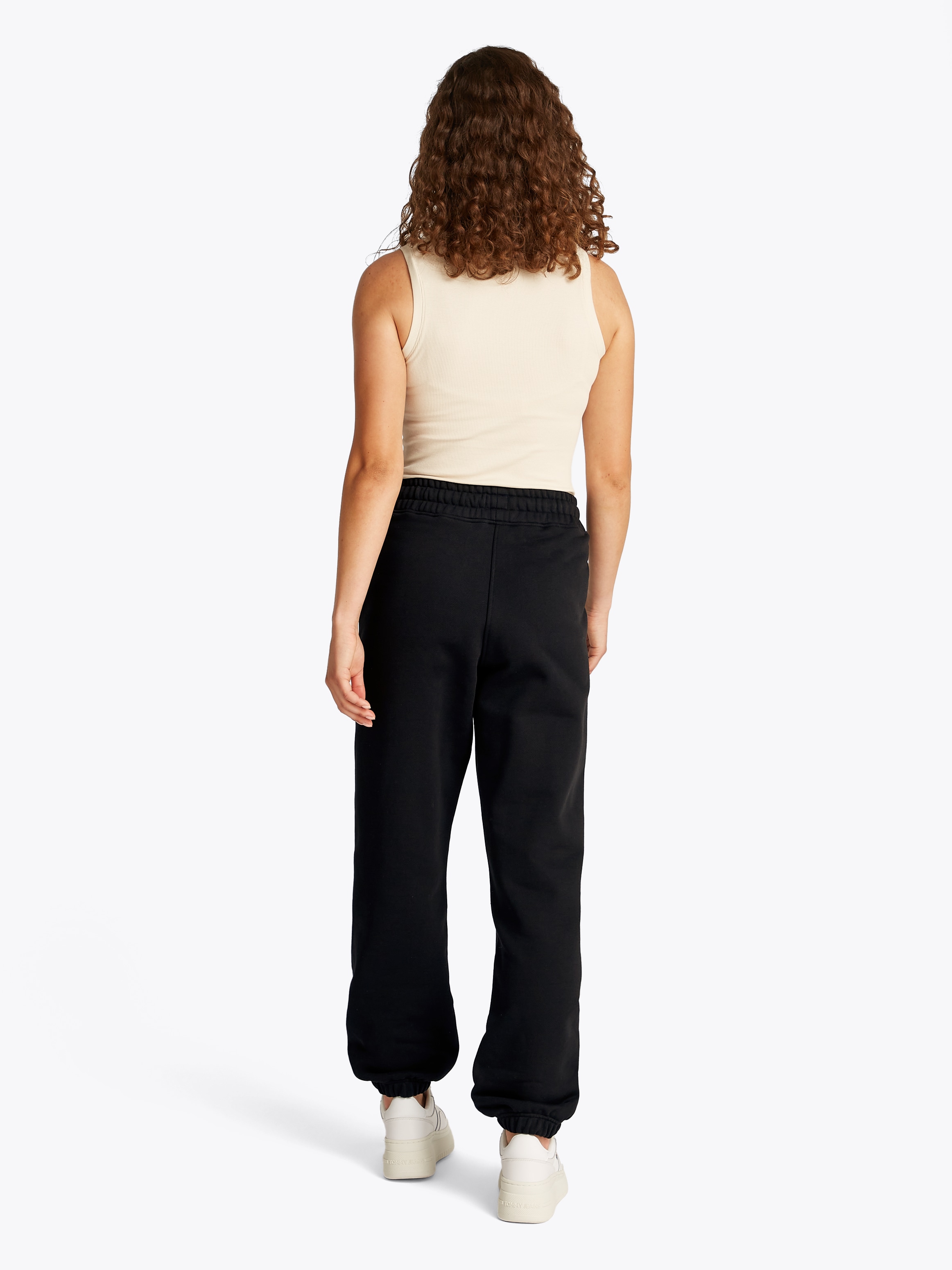 Tommy Jeans Jogginghose »TJW BADGE JOGGER«, mit Logostickerei