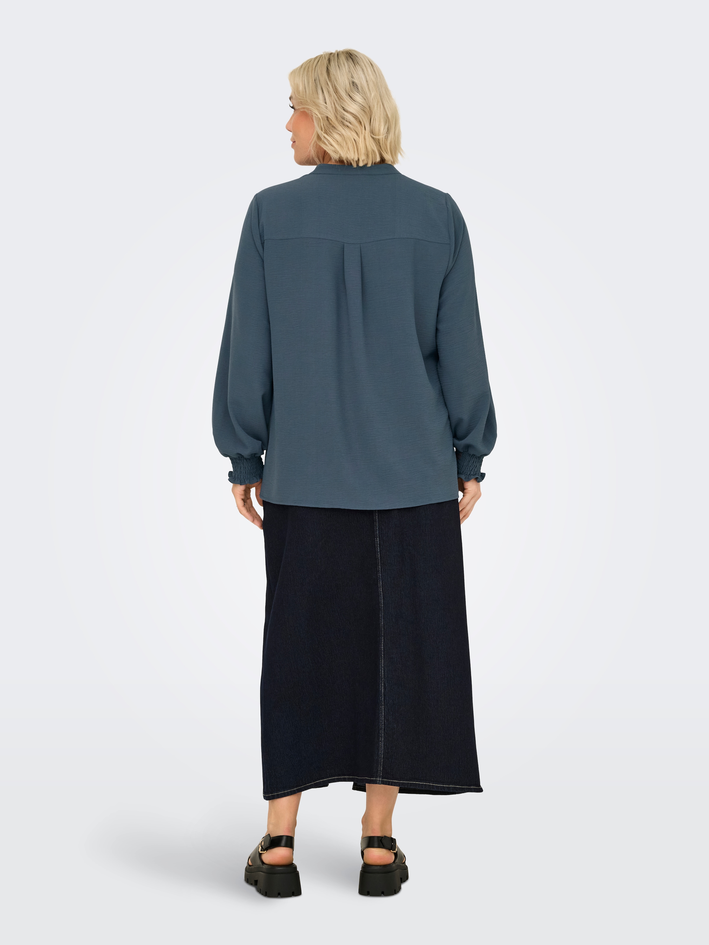 ONLY CARMAKOMA Shirtbluse »CARMETTA LIFE V-NECK TOP WVN NOOS«