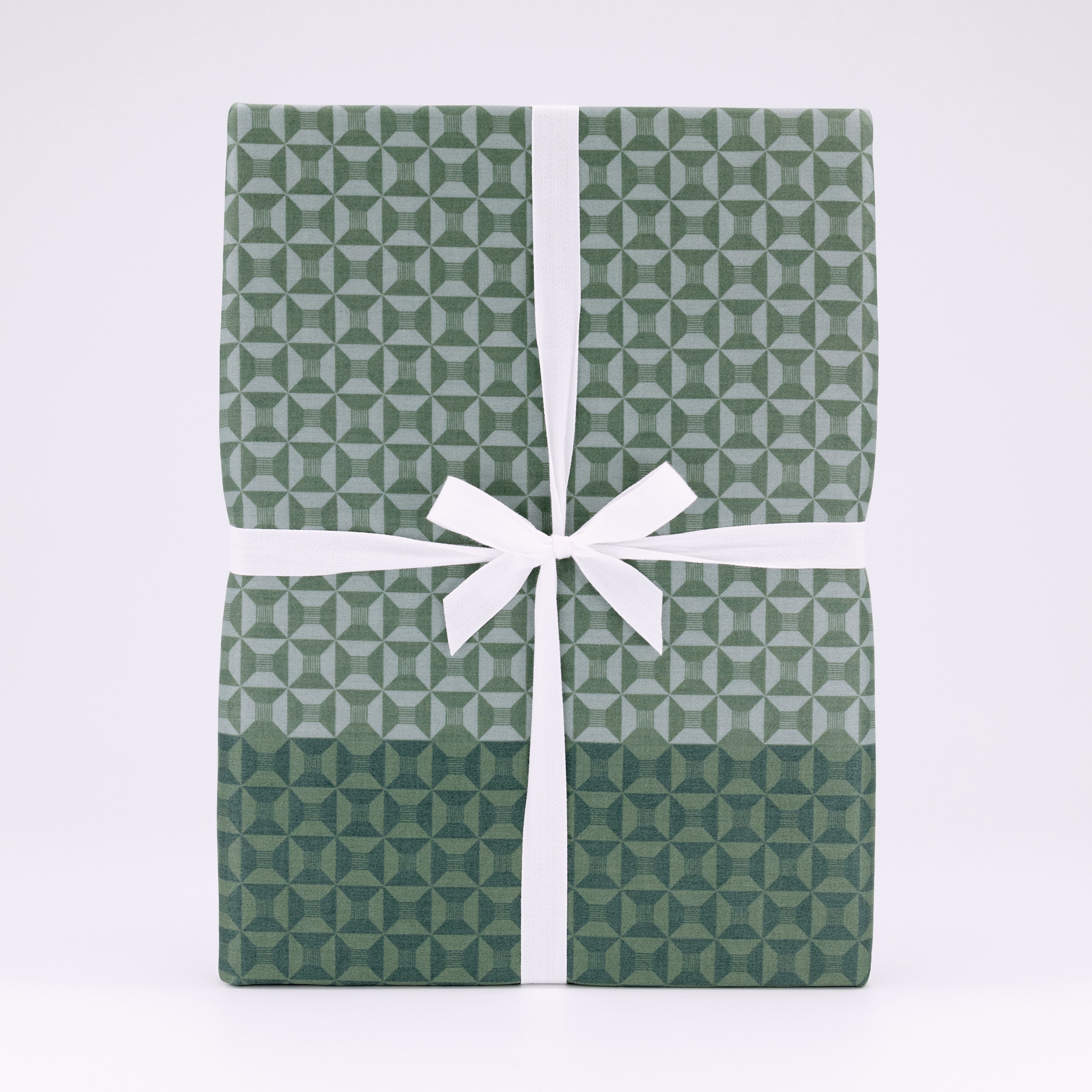 Florella Bettwäsche »Adrian pfau Edel-Satin,  100% Baumwolle«