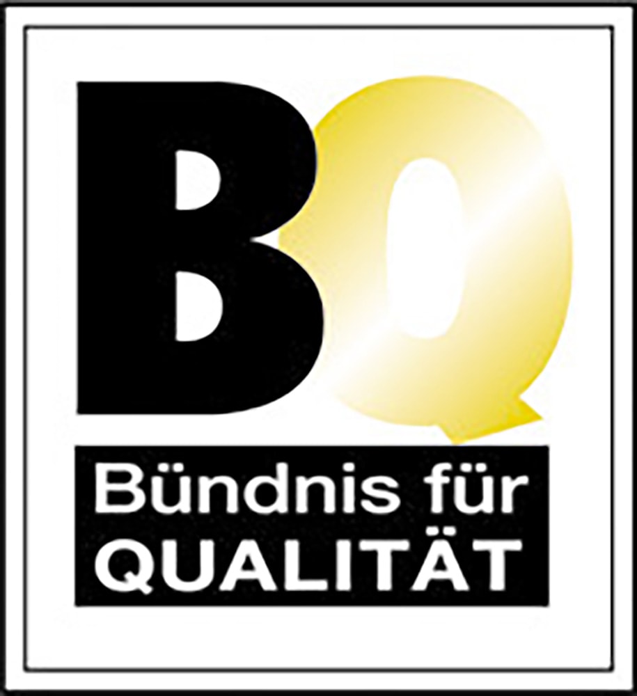 Wimex Schwebetürenschrank »Bali in den Breiten 225cm & 270cm, Kleiderschrank mit Glaselement« Schrank mit 3 Türen, in den Farben: grafit oder saharagrau erhältlich