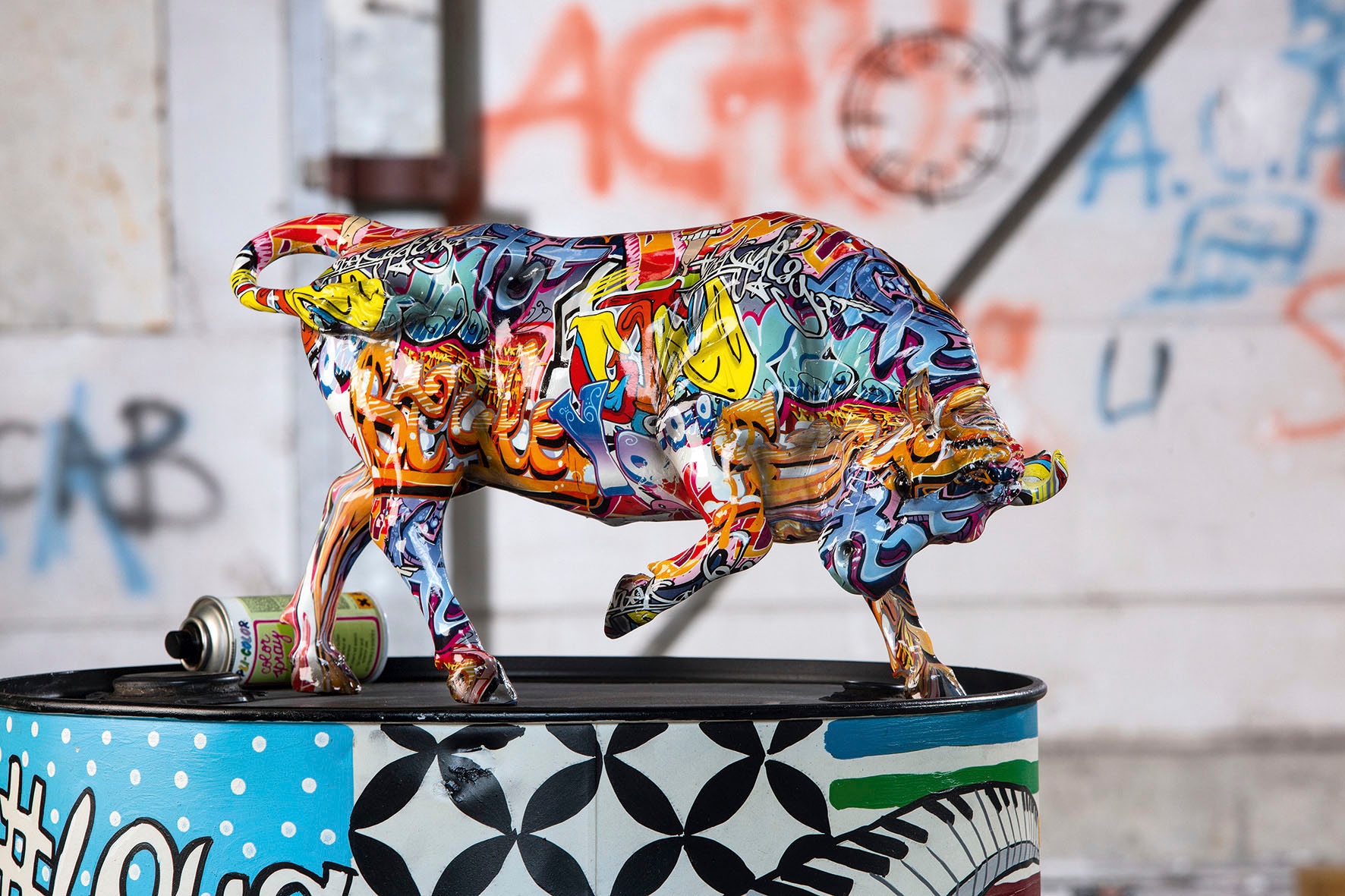 Tierfigur »Stier Street Art«