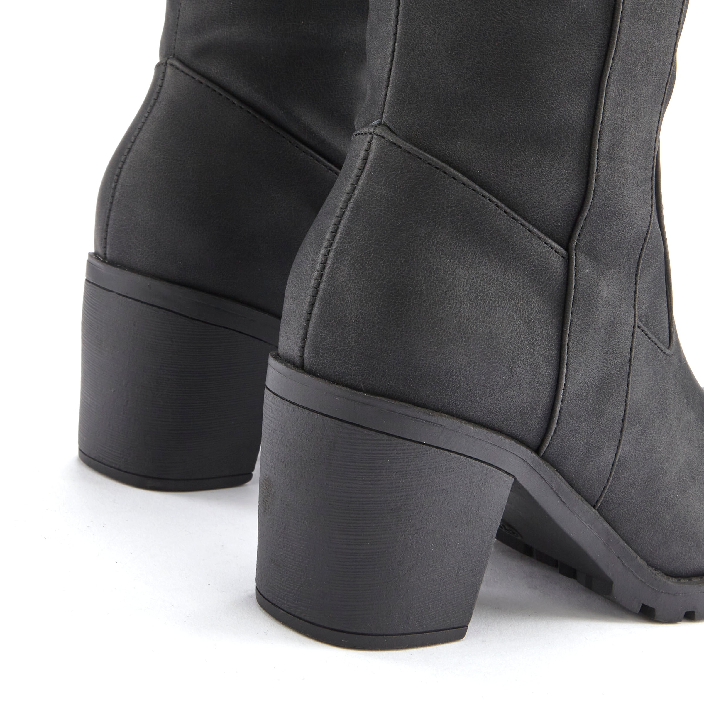 LASCANA Weitschaftstiefel, Stiefel, Stiefelette, langer Stiefel, Blockabsatz, Cowboy Stil VEGAN