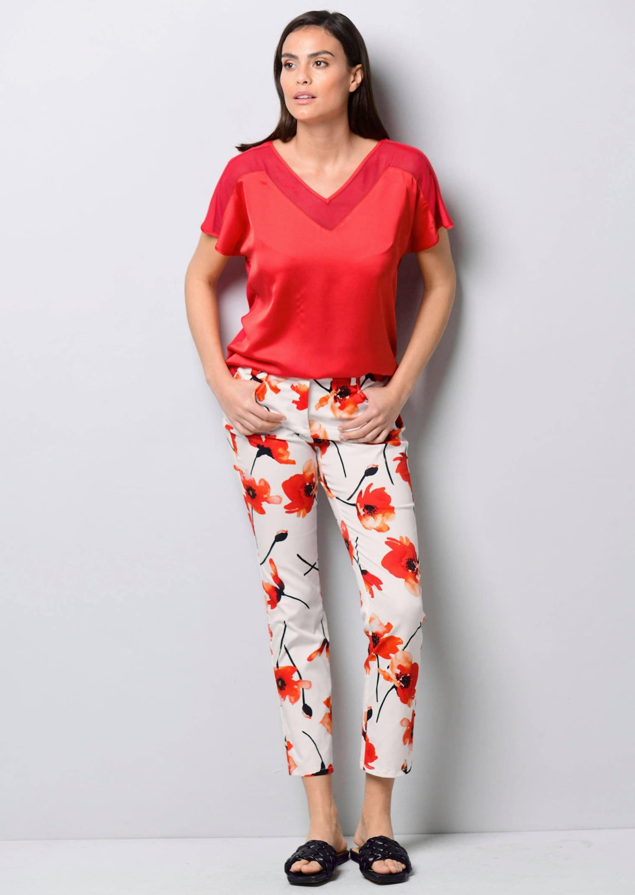 Alba Moda Kurzarmshirt »Shirt Shirt mit Spitzen am Ausschnitt«