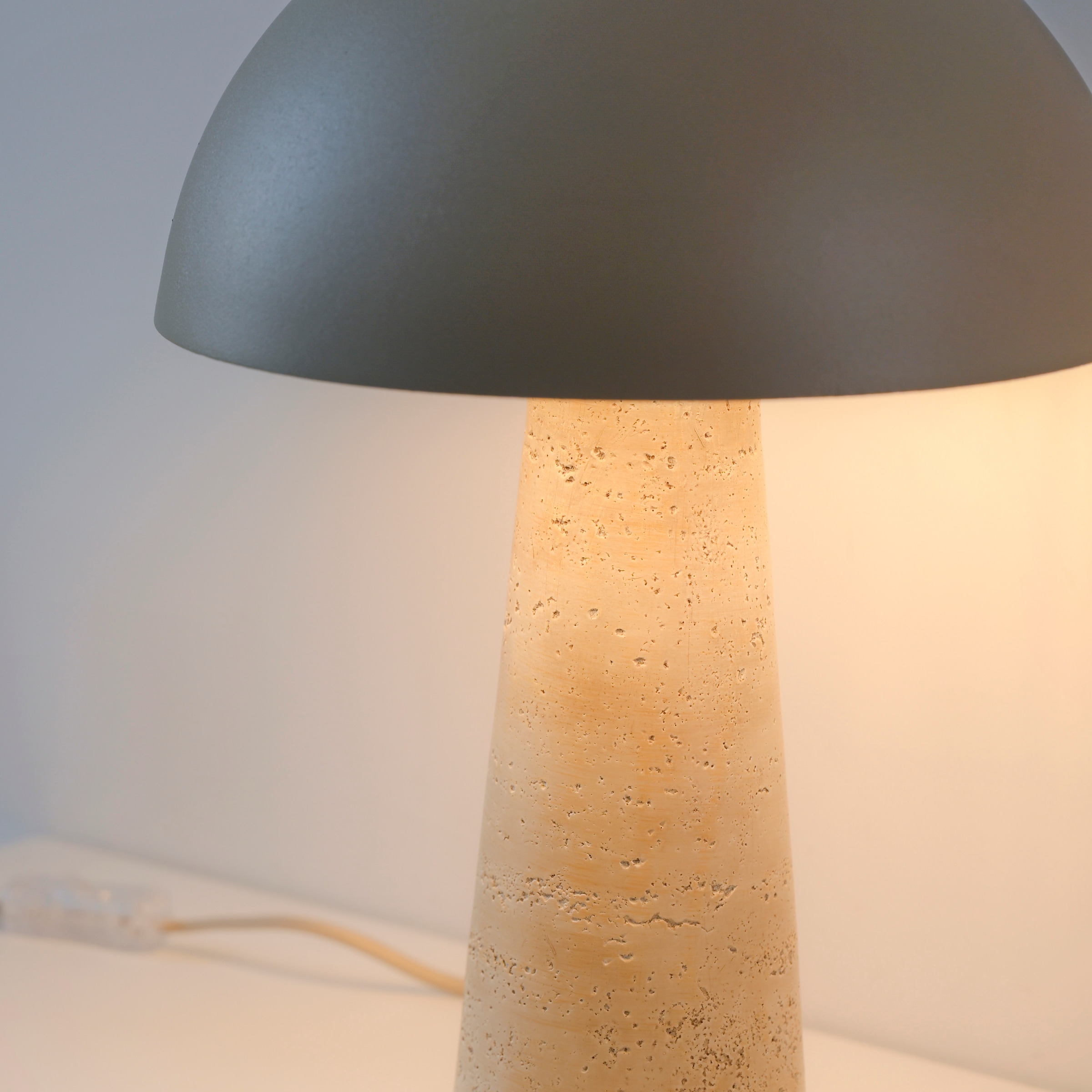 JUST LIGHT Tischleuchte »SOPPER« E27 1 Stk. exkl. Leuchtmittel, Schnurschalter,Sockel Travertinoptik,Metall-Schirm