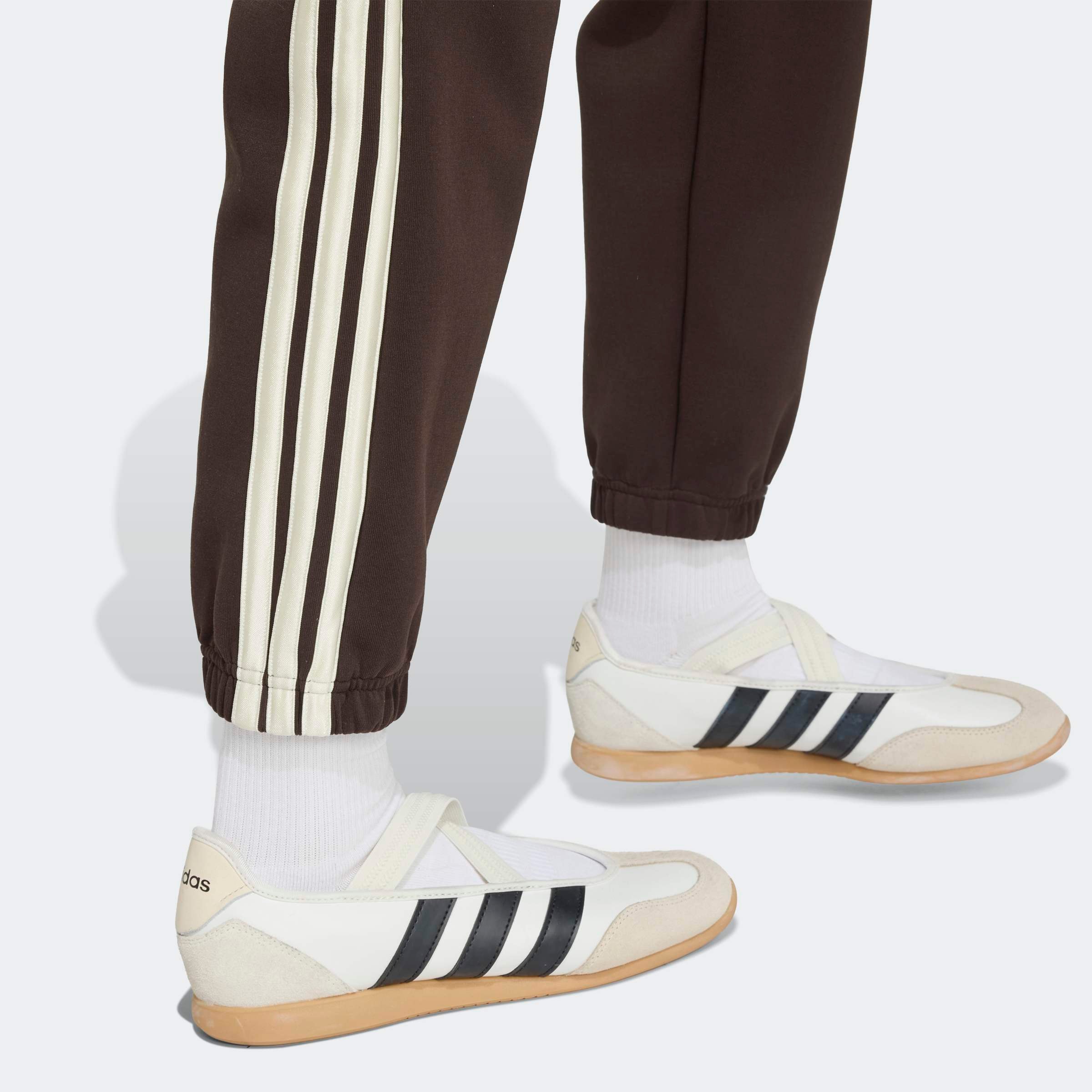 adidas Sportswear Sporthose »STADIUM 3-STREIFEN REGULAR«  für Erwachsene, mit Kordelverschluss, normal-weite Passform