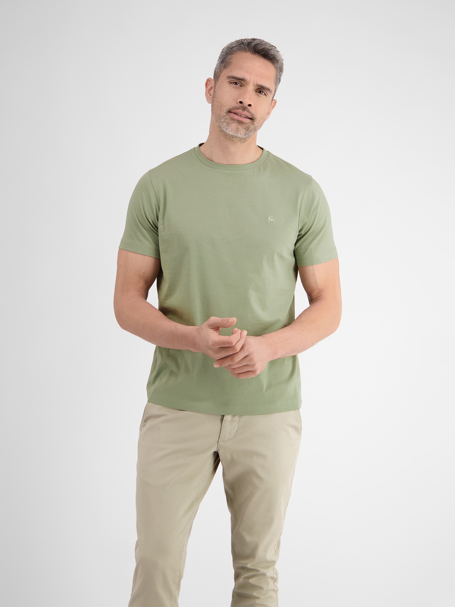 LERROS T-Shirt »LERROS Basic T-Shirt mit Logostitch, unifarben«