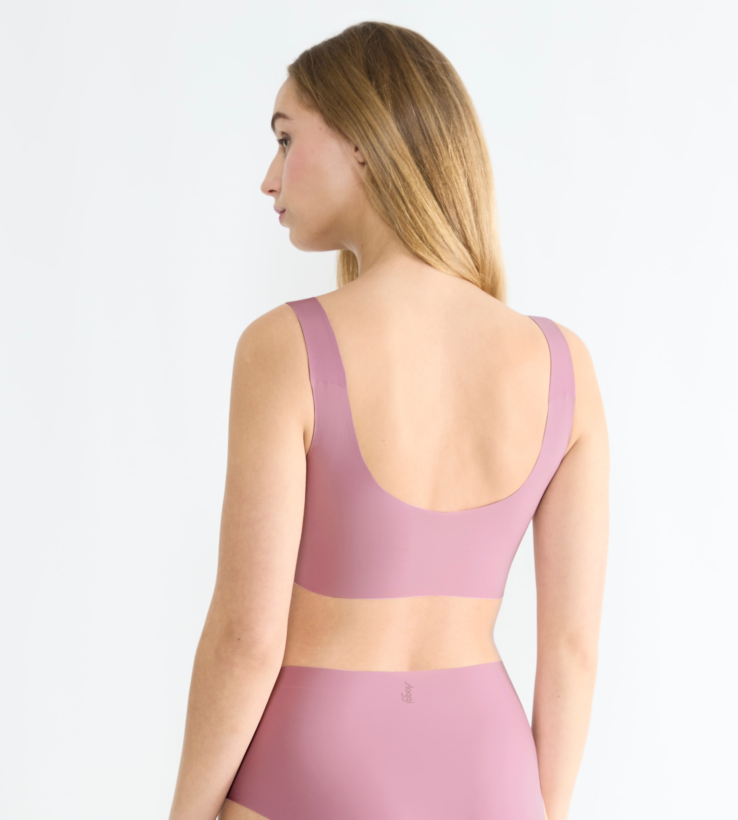 sloggi Bustier »ZERO Feel 2.0« mit herausnehmbaren Pads, leichter Halt, Mikrofaser