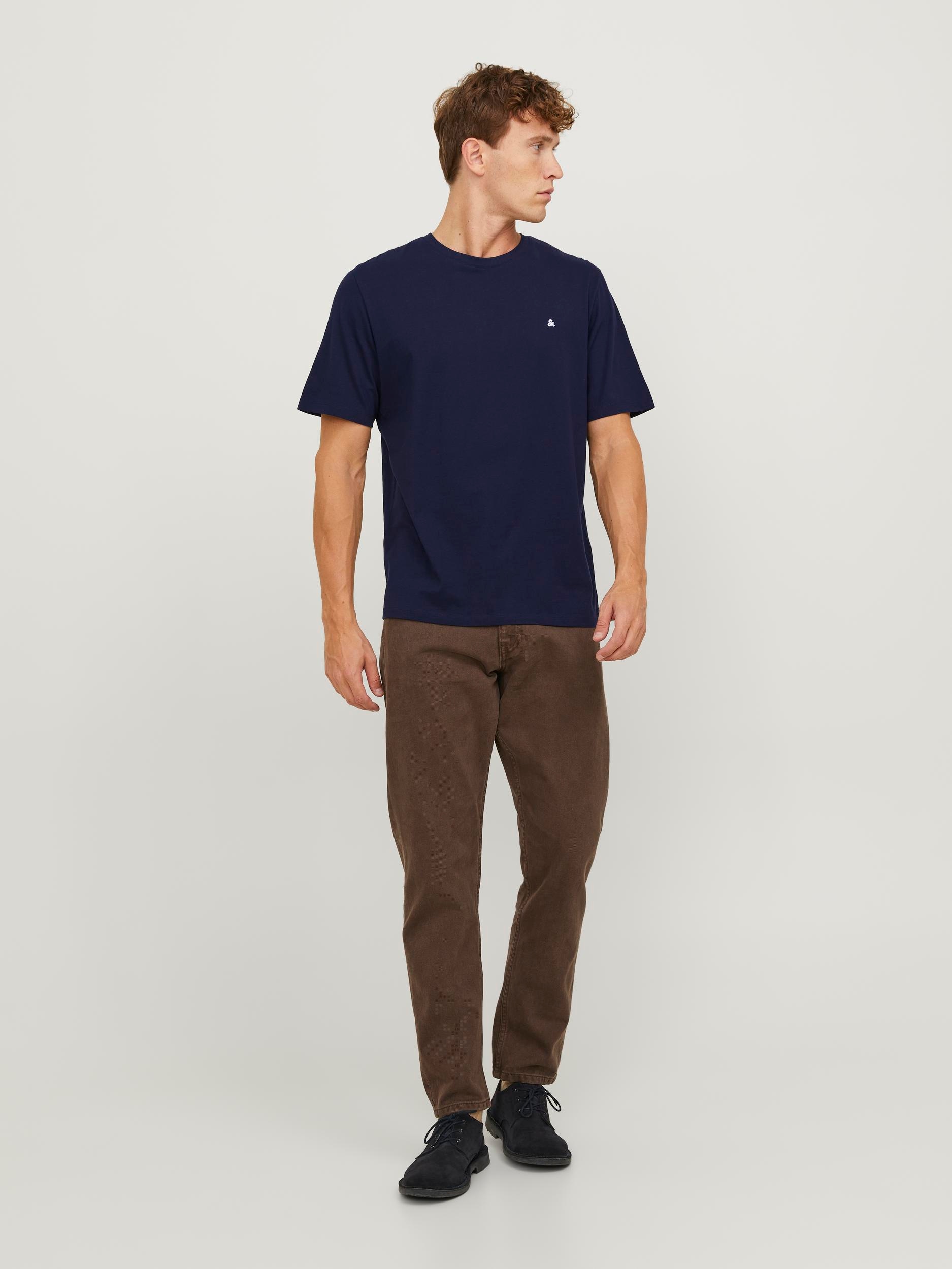 Jack & Jones Rundhalsshirt »JJEPAULOS TEE SS CREW NECK NOOS«, mit Logo Stickerei