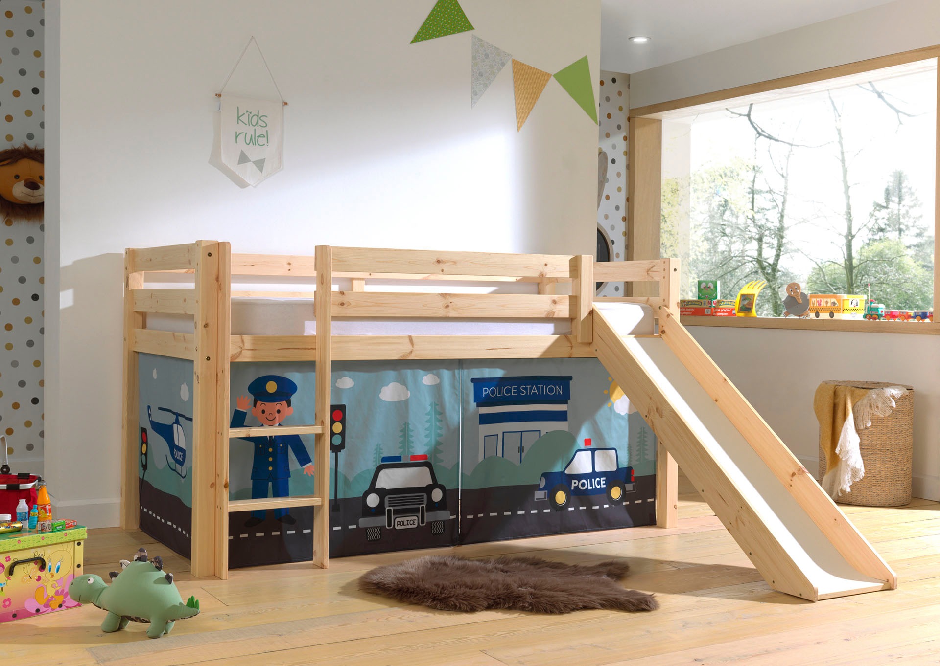 Vipack Spielbett »Pino, Kiefer massiv, mit Rolllattenrost u. Textil-Set, Made in Europe«, (B/H/T ca. 210x114x218cm, mit Absturzschutz, Leiter und Rutsche), verschiedene Textil-Designs und Holzfarben zur Wahl