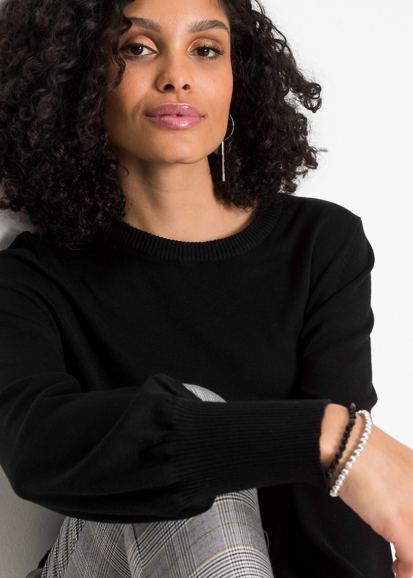 bonprix Strickpullover aus Viskose und Polyamid, mit Rundhals-Ausschnitt, mit Ballon-Ärmeln