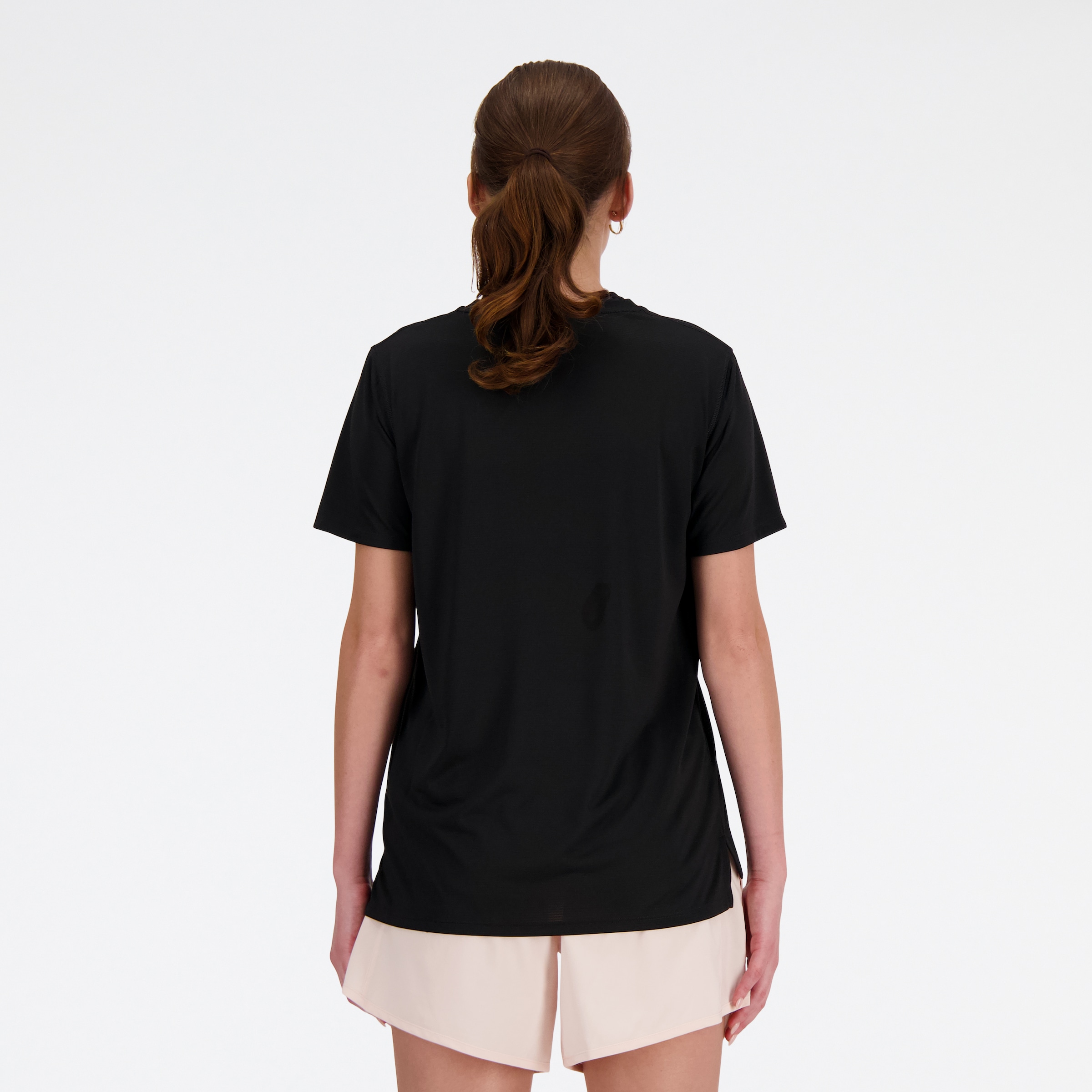 New Balance Laufshirt »Sport Essentials T-Shirt«, mit Markenlogo