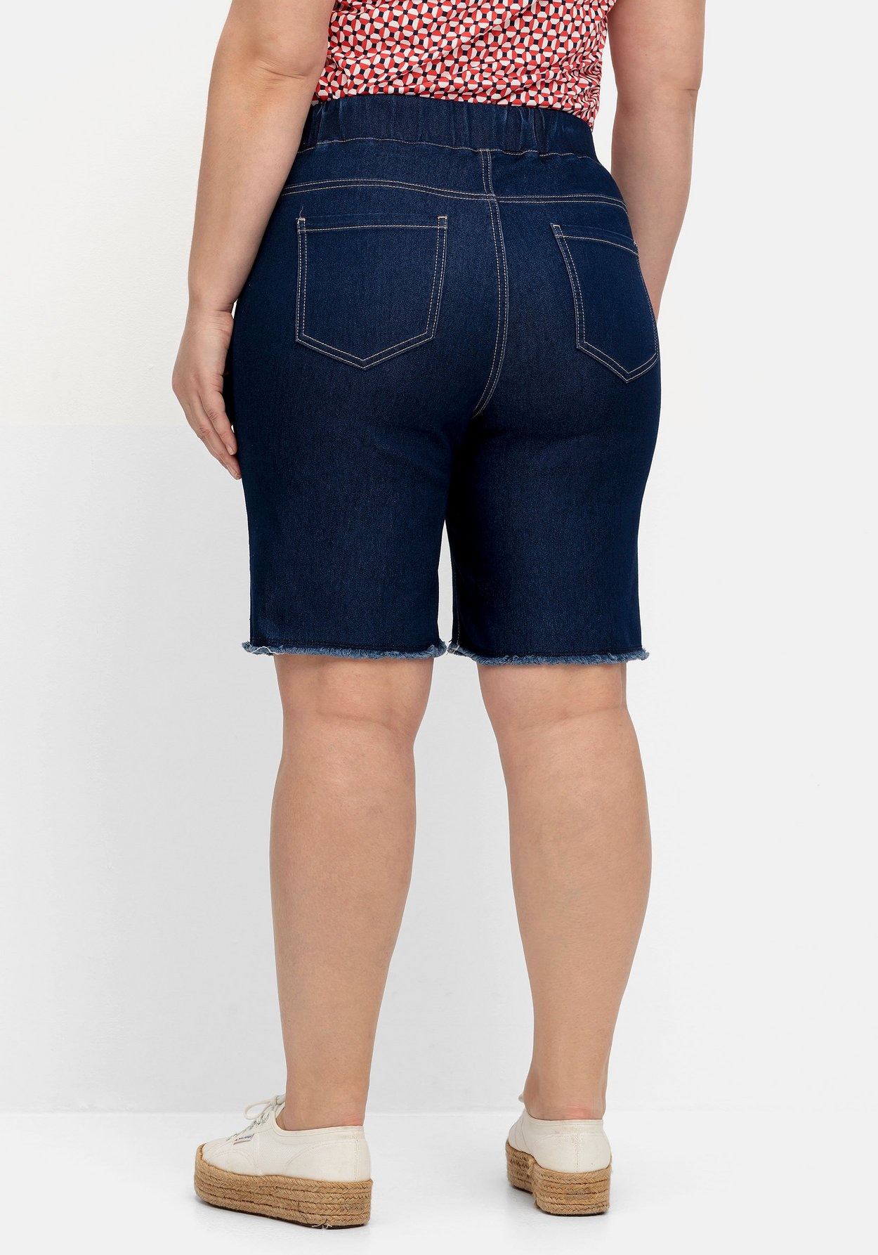 Sheego Bermudas »Bermudas aus Sweat-Denim aus Sweat-Denim, mit offenem Saum«