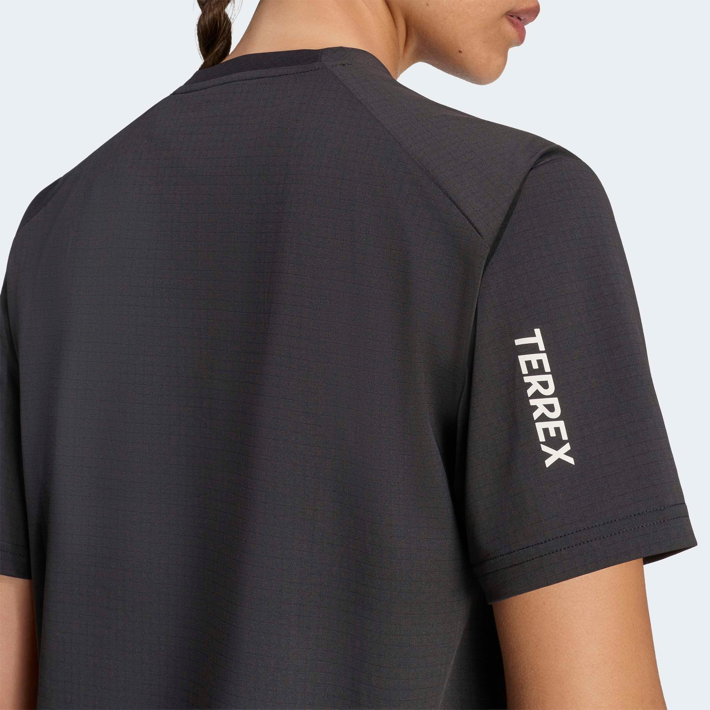 adidas TERREX Funktionsshirt »W MT LOG TECH T« für Sportmode und Outdoormode, mit Rundhalsausschnitt, Kurzarm