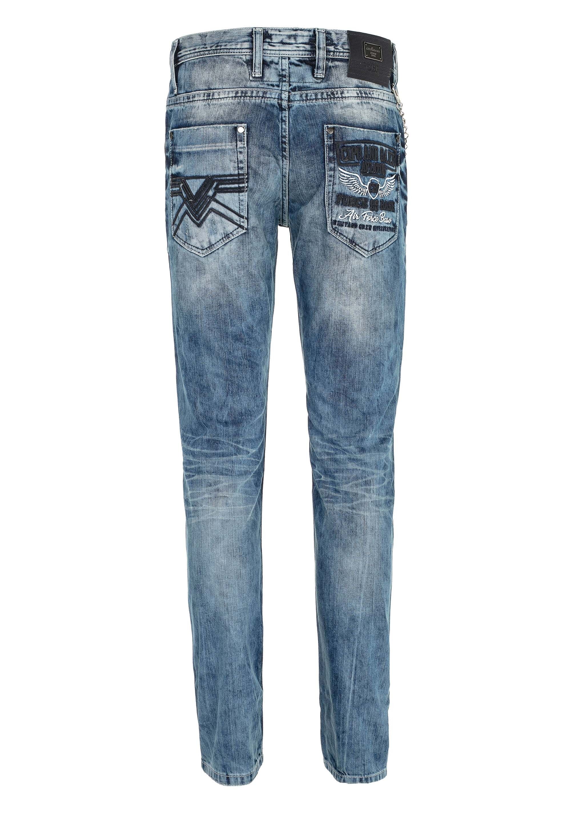 Cipo & Baxx 5-Pocket-Jeans »Cipo & Baxx Jeans« im washed Design