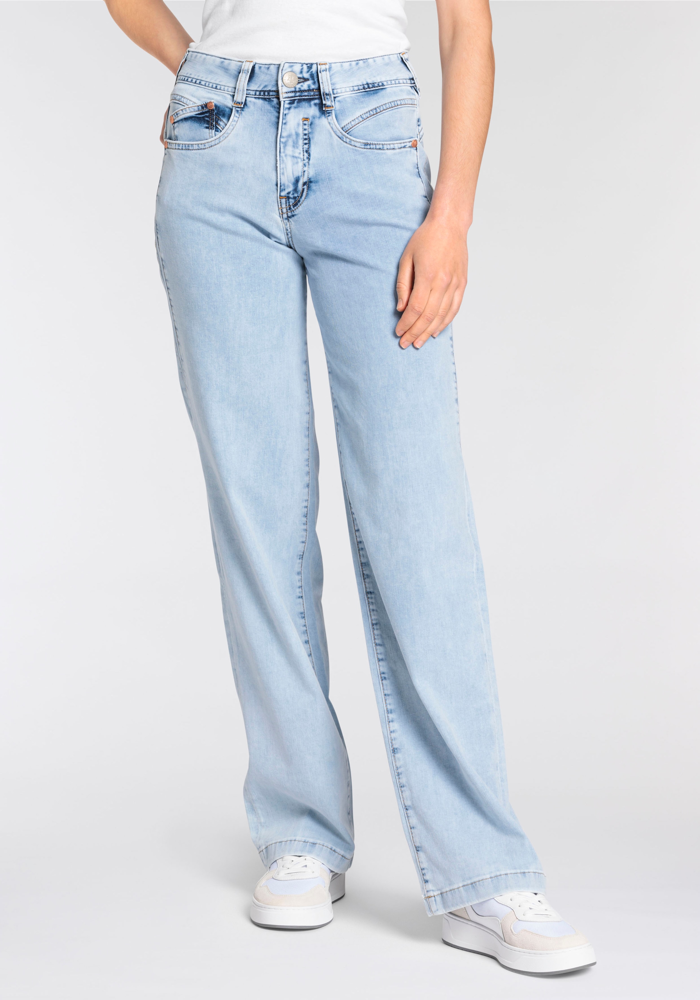 Herrlicher Straight-Jeans »Gila Sailor Long Light Denim«