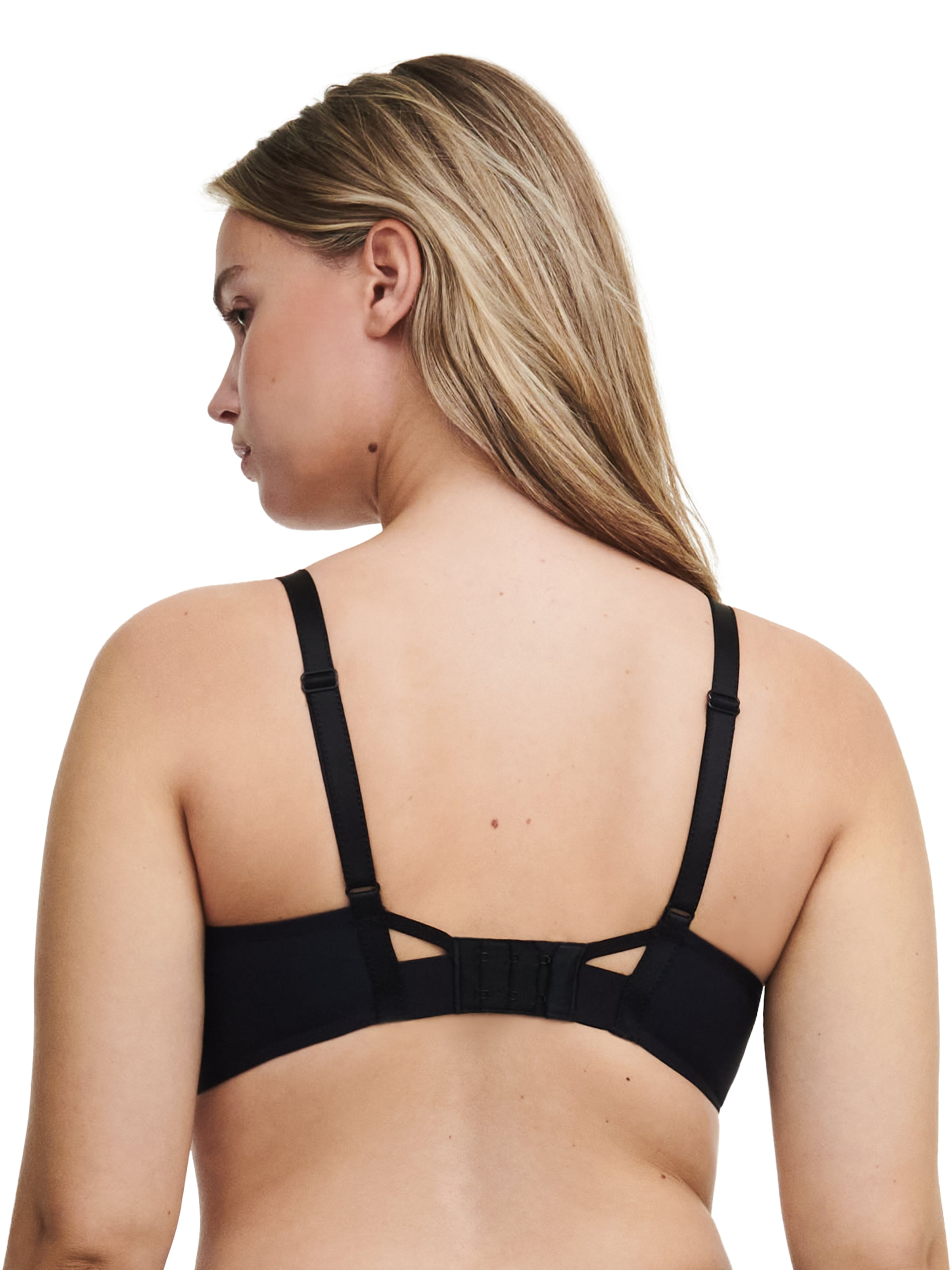 Chantelle Bügel-BH »PLAY« Spitze, Tüll, blickdichtes Gewebe, Cut-Outs am Mittelsteg