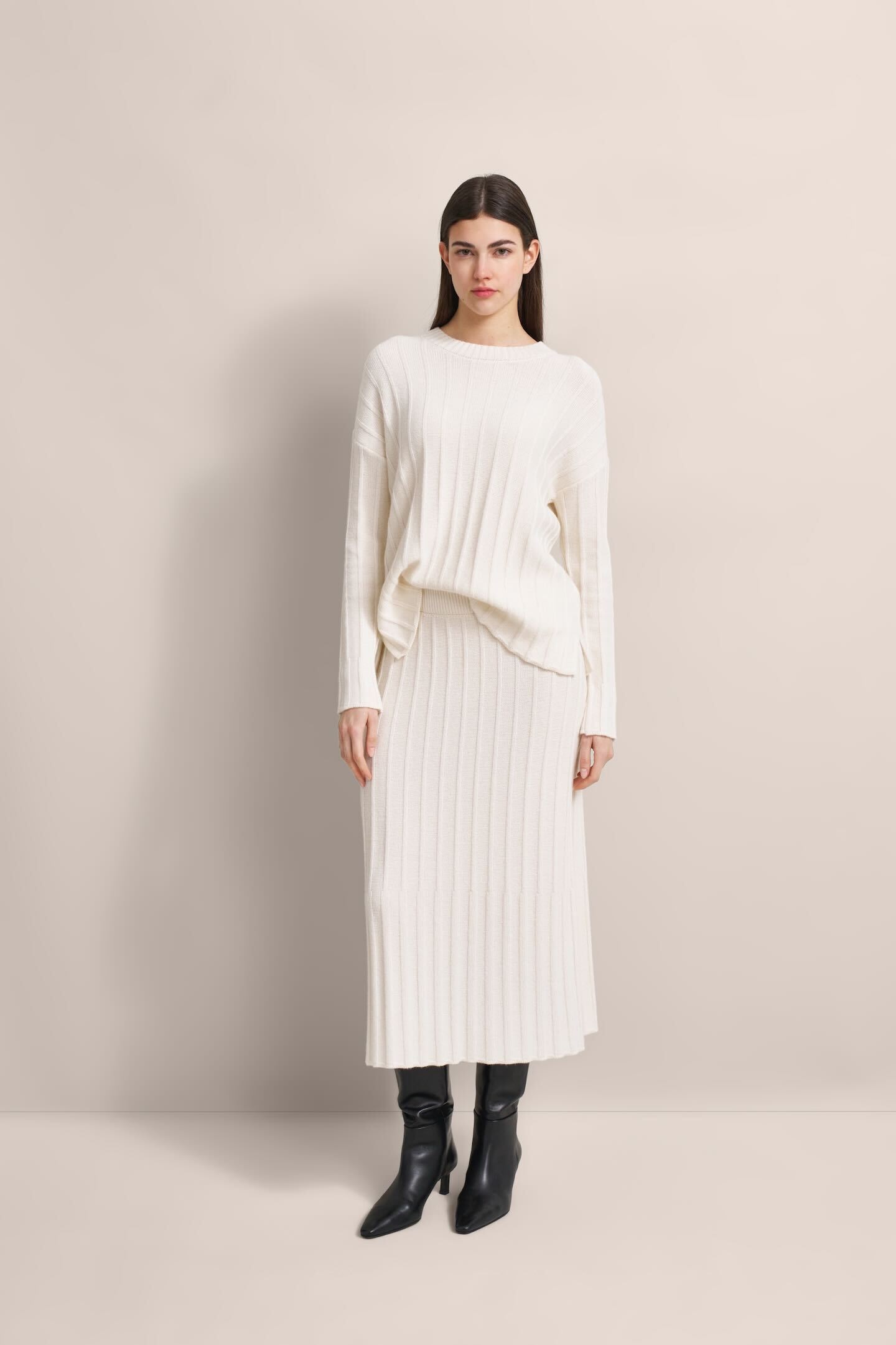 bugatti Rundhalspullover in edler Optik