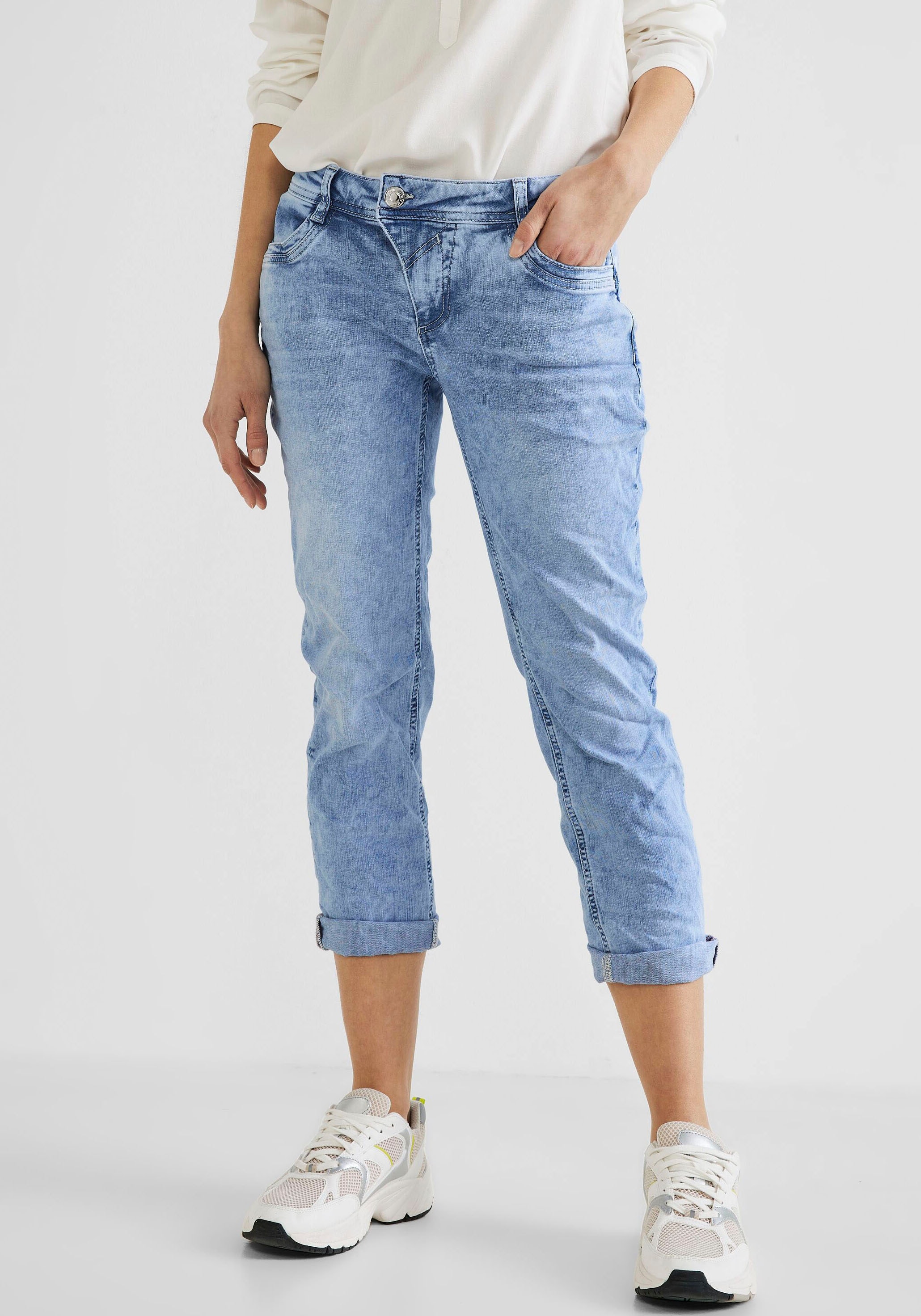 bei ONE »Style ♕ Jane«, Gerade Waschung STREET Jeans in hellblauer