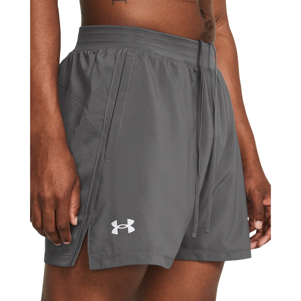 Under Armour® Shorts »UA LAUNCH 5'' SHORTS«  sportlicher Stil, für intensive Workouts und Fitnessaktivitäten