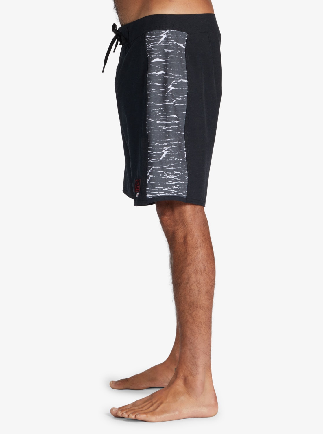 Quiksilver Boardshorts »Quiksilver x Stranger Things Original Arch 1986 18"«