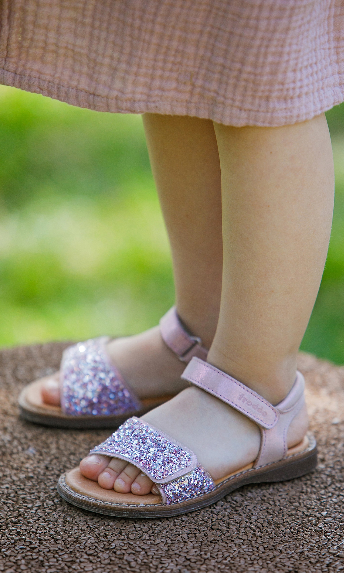 froddo® Sandale »Lore Sparkle«, Sommerschuh, Klettschuh, Sandalette, mit zwei Klettverschlüssen