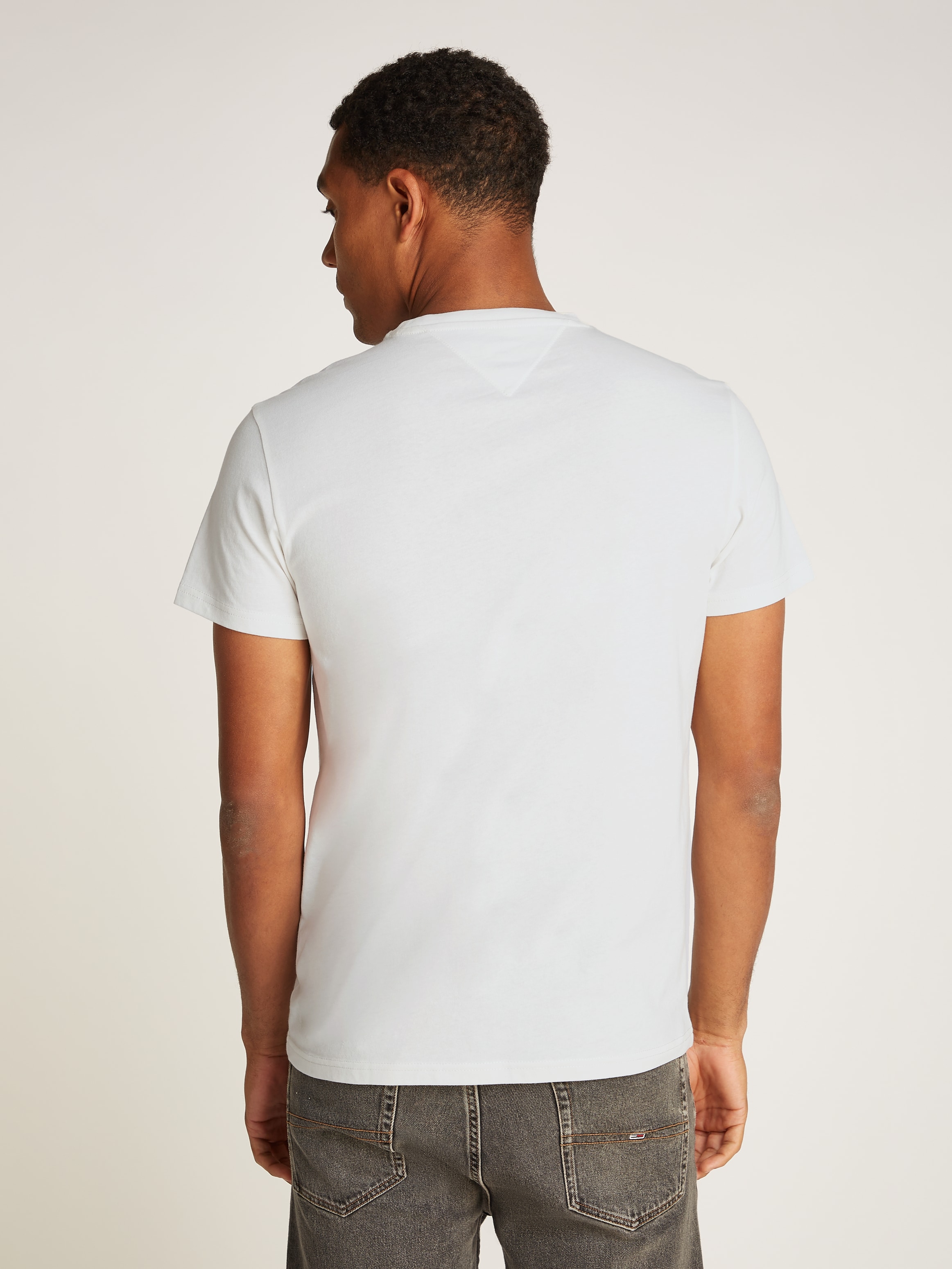 Tommy Jeans Plus Rundhalsshirt »TJM SLIM ENTRY GRAPHIC TEE EXT«, in Großen Größen, mit Logostickerei am Ärmel