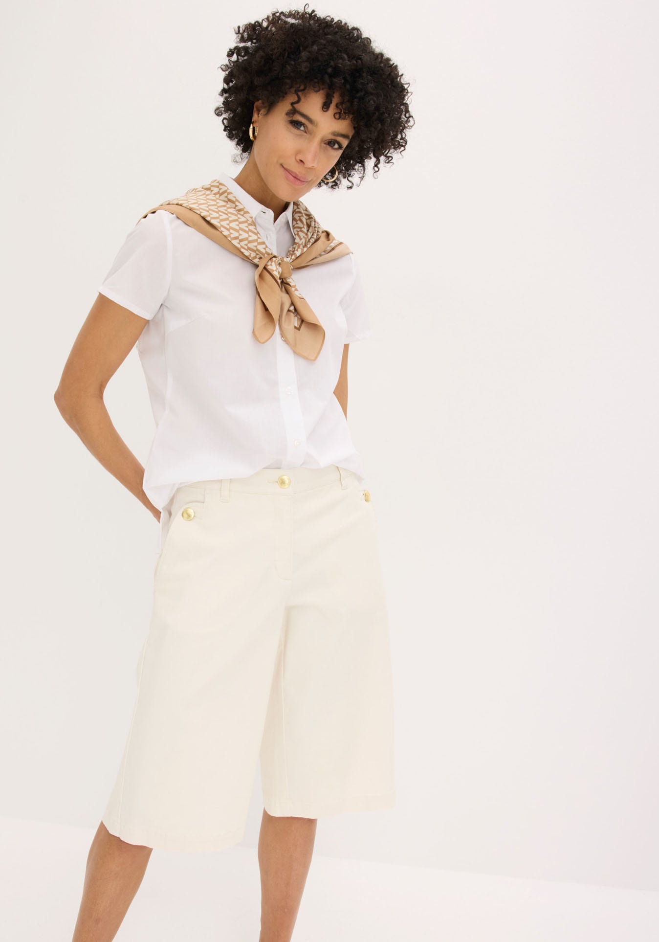 bonprix Kurzarmbluse Regular Fit, eleganter Stil, Hemdblusenkragen