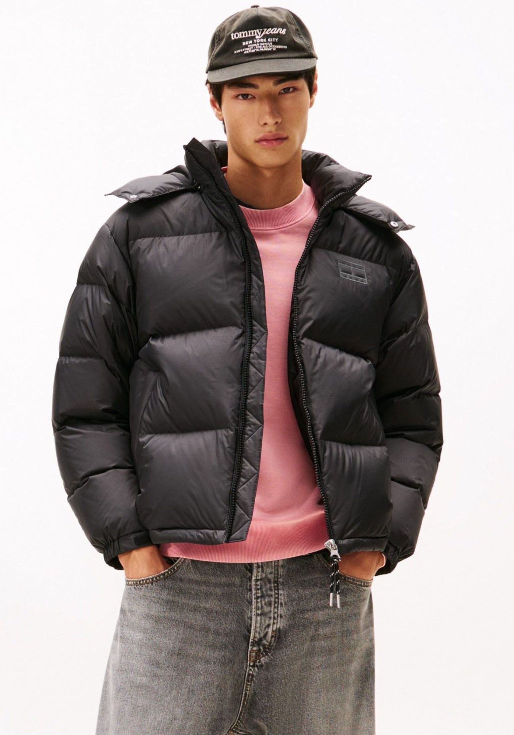 Tommy Jeans Steppjacke »ALASKA DOWN PUFFER« mit Kapuze Übergangsjacke Regular fit mit abnehmbarer Kapuze