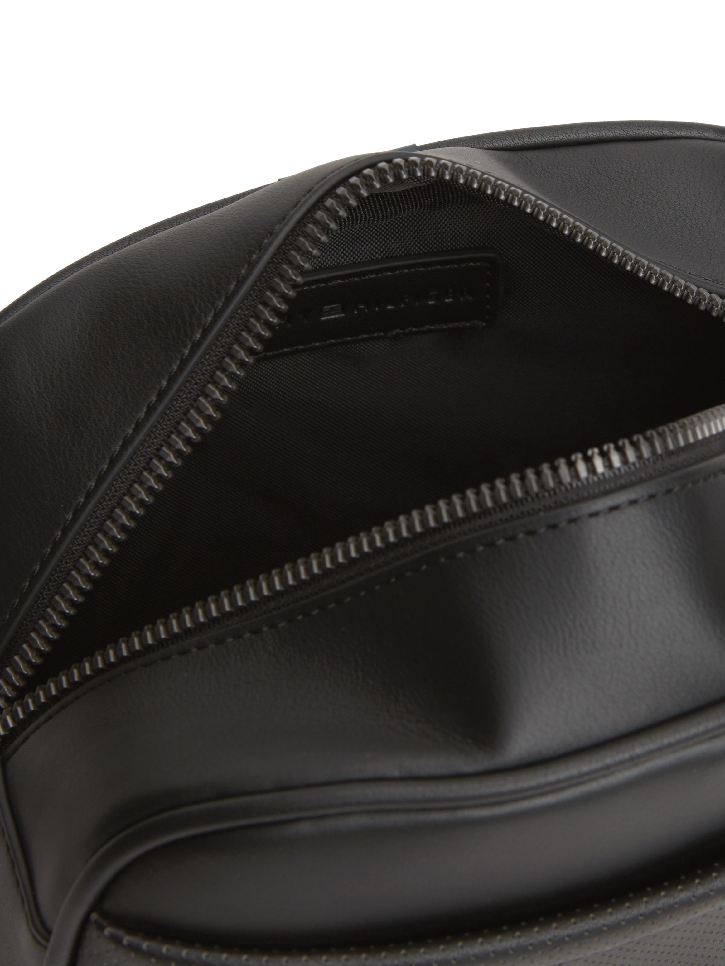 Tommy Hilfiger Kulturbeutel »TH FOUNDATION WASHBAG« Unisex Waschbeutel, Minibag mit Hardcover-Logoflag