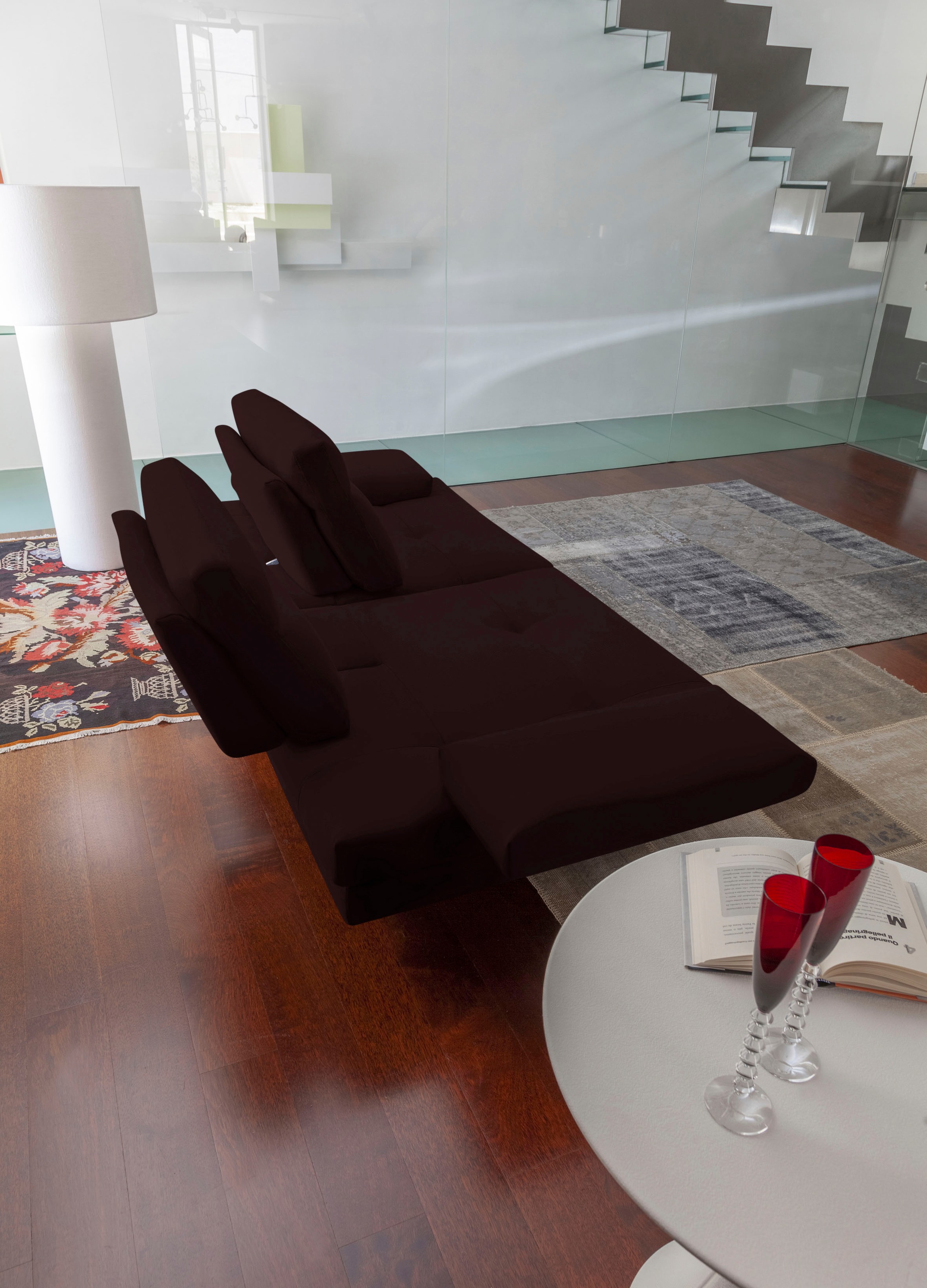 CALIA ITALIA 3-Sitzer »Toby Wing, Designsofa mit hohem Sitzkomfort, bequem und elegant«, inklusive Sitztiefenverstellung, Füße in Chrom glänzend