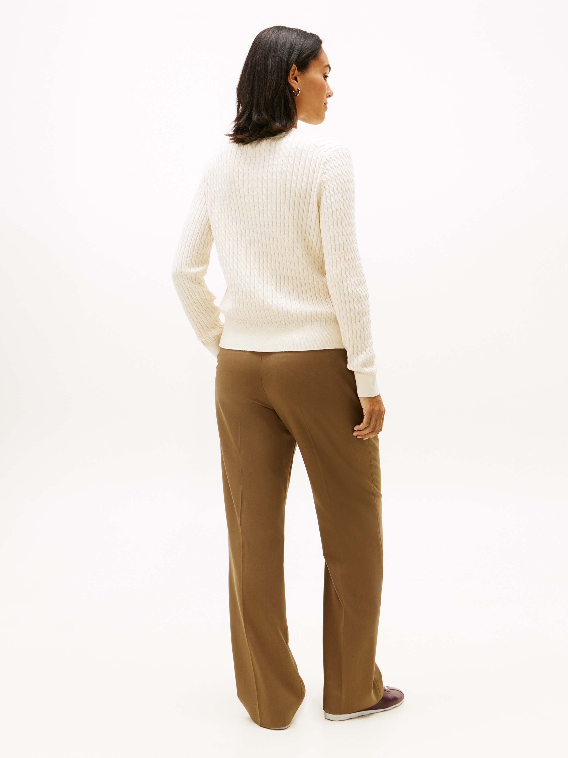 Tommy Hilfiger V-Ausschnitt-Pullover »CO CABLE V-NK LS SWT« mit Zopfmuster, Logostickerei