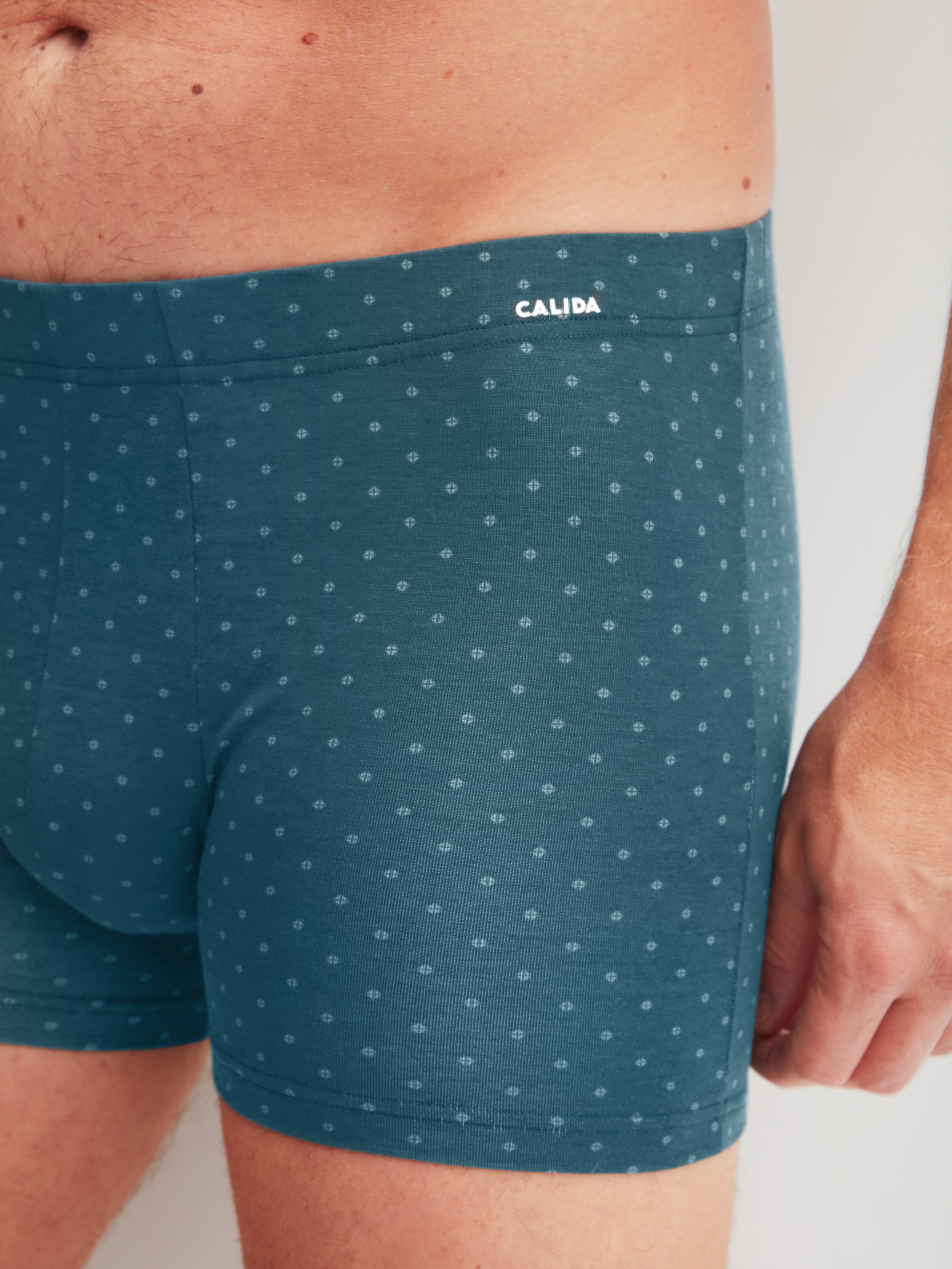 CALIDA Boxershorts »Cotton Code Design« breiter Bund, gemustert, eng, bequem, mit Logodruck, Baumwollmix