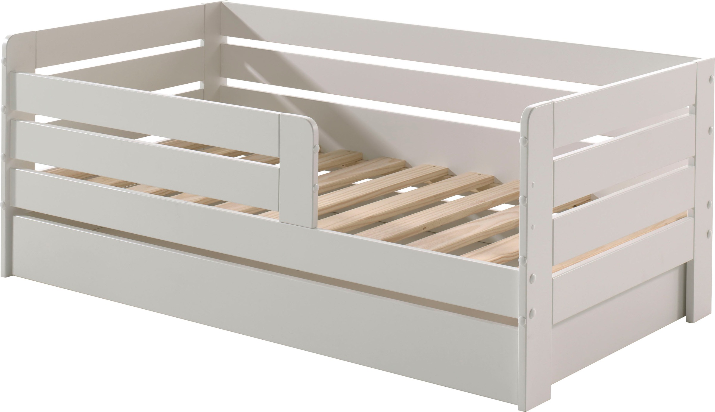 Vipack Kinderbett »Junior, Kiefer massiv lackiert, niedriger Einstieg rechts oder links«, (B/H/T ca. 148x60x76cm, wahlweise mit Schublade, in 2 Farben erhältlich), inklusive Rolllattenrost und umlaufendem Absturzschutz