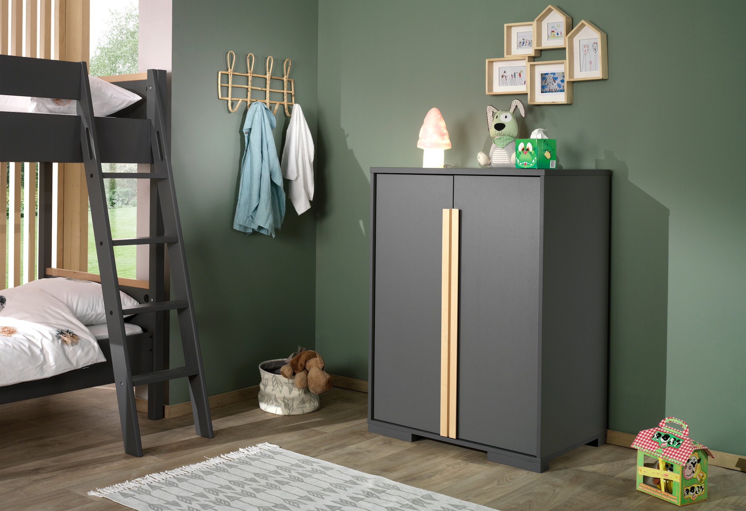 Vipack Kleiderschrank »London, Kinderkleiderschrank«, (Made in Europe), Wäscheschrank, mit Melamin-Oberfläche und Soft-Close