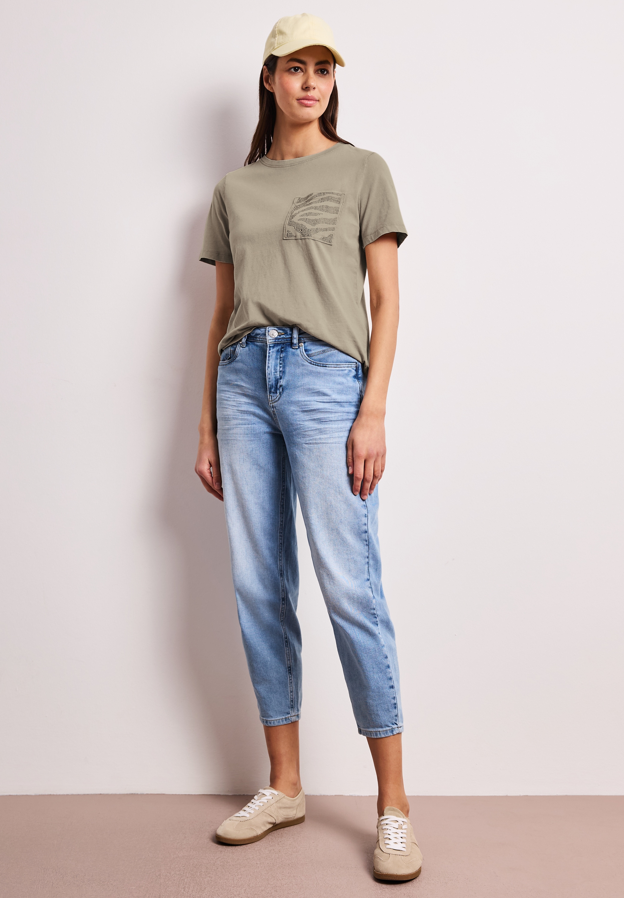 STREET ONE Kurzarmshirt Sommershirt mit Rundhals und Schmucksteinen