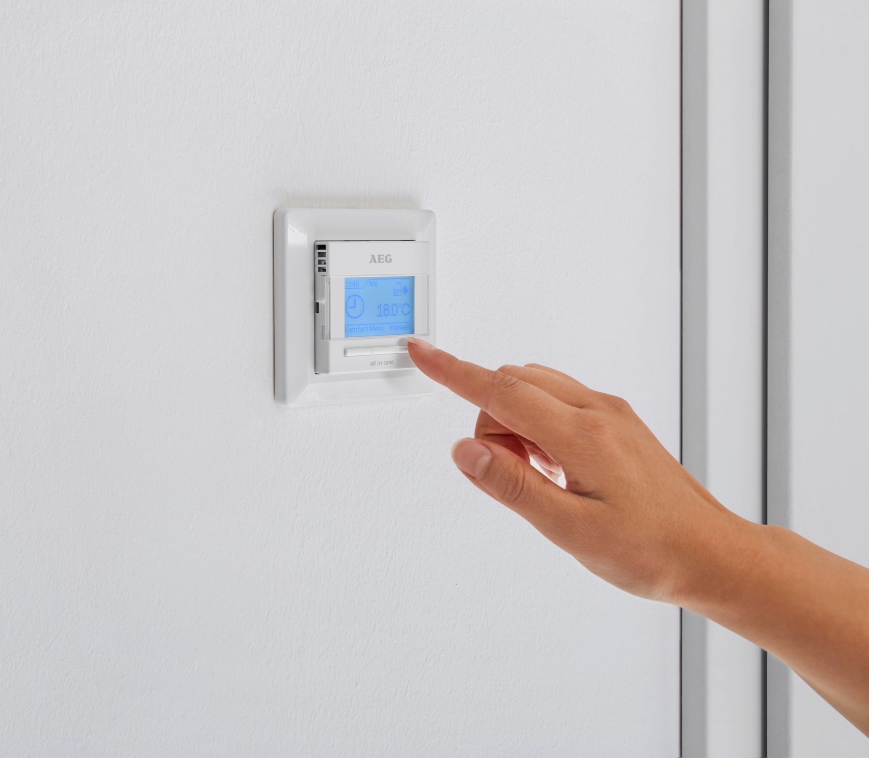 AEG Haustechnik Raumthermostat »»FRTD 903 TC« Fußbodentemperaturregler und Raumtemperaturregler«, Touchscreen mit Farbdisplay, Komfort-Eco-Modus, Wochenprogramme