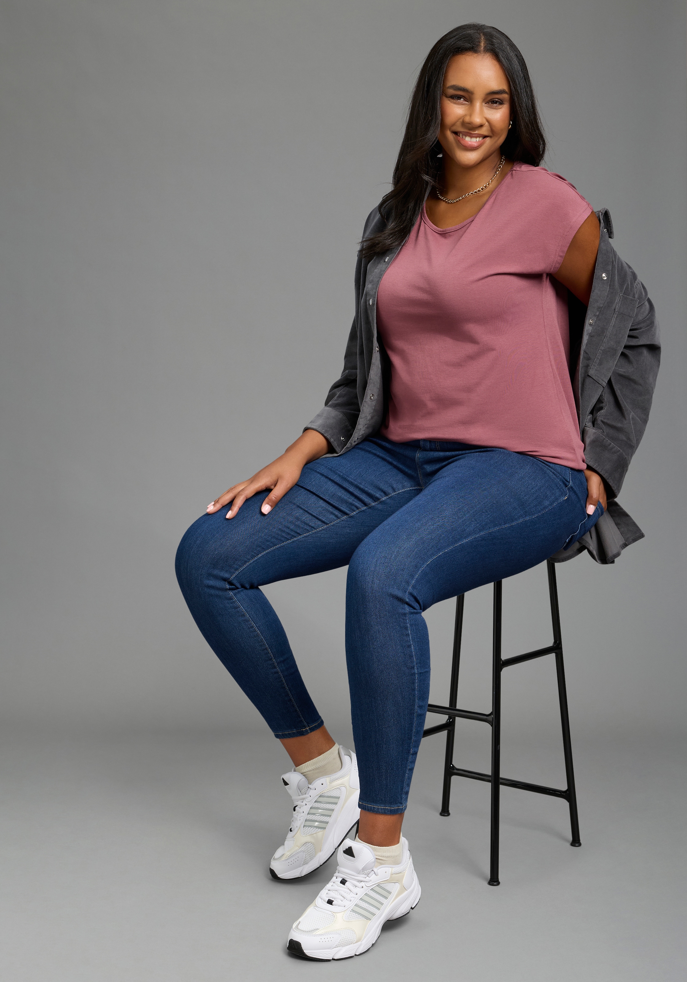 Laura Scott CURVE Yogashirt »Große Größen«