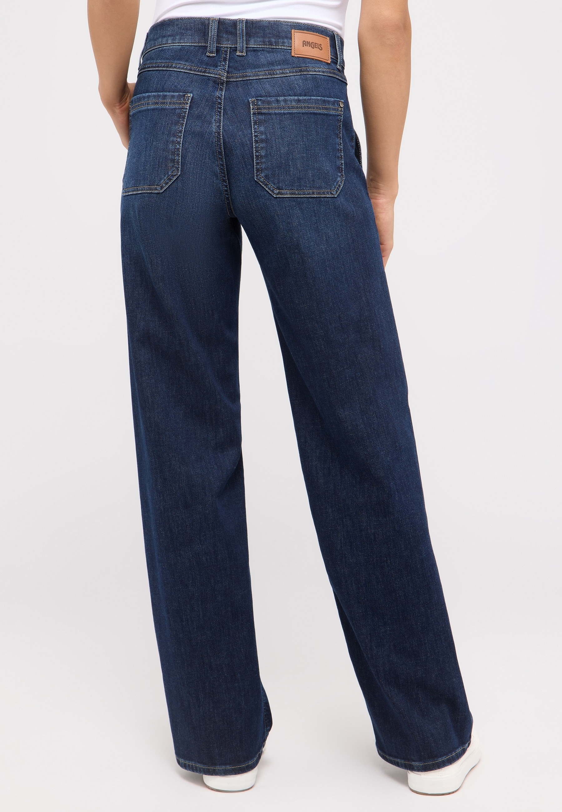 ANGELS Relax-fit-Jeans »LIZ WORKER«, mit großen Vordertaschen und Fade-Out Effekten