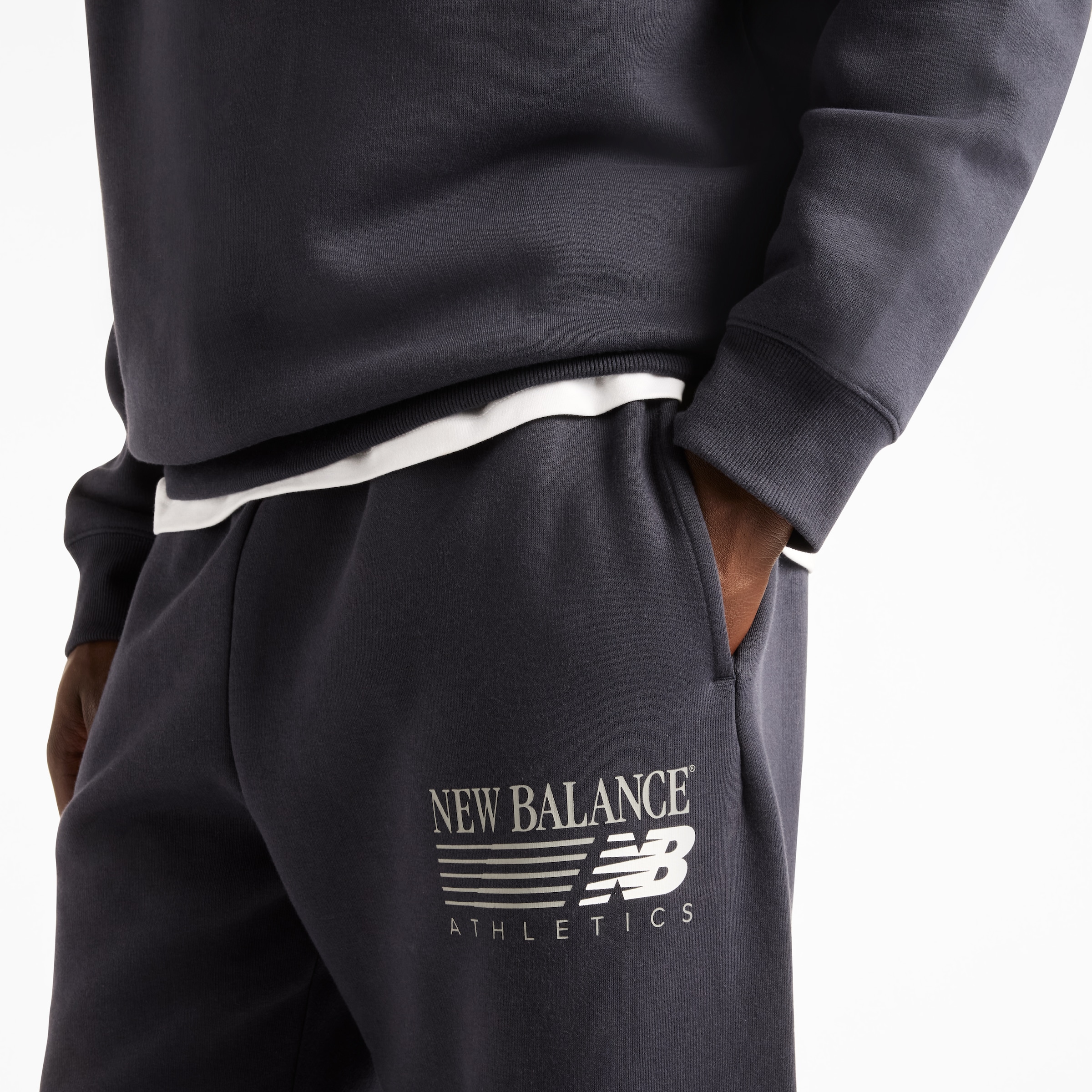 New Balance Sweatshirt »REIMAGINED FLEECE CREW«, sportlicher Stil, aus Baumwolle und Polyester, auch in großen Größen
