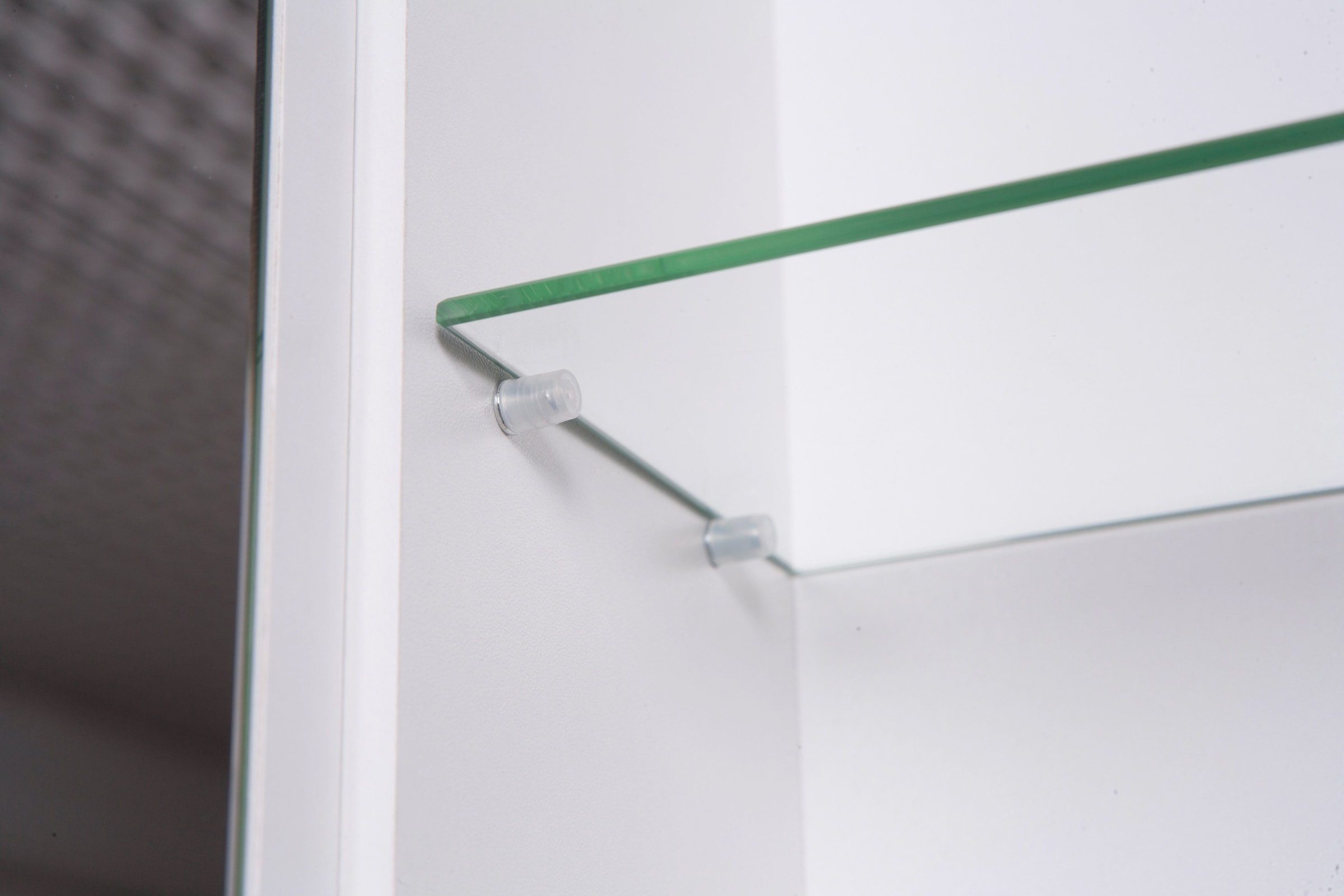 Schildmeyer Spiegelschrank »Verona«, Breite 90 cm, 3-türig, 2 LED- Einbaustrahler, Schalter-/Steckdosenbox online kaufen | mit 3 Jahren XXL  Garantie