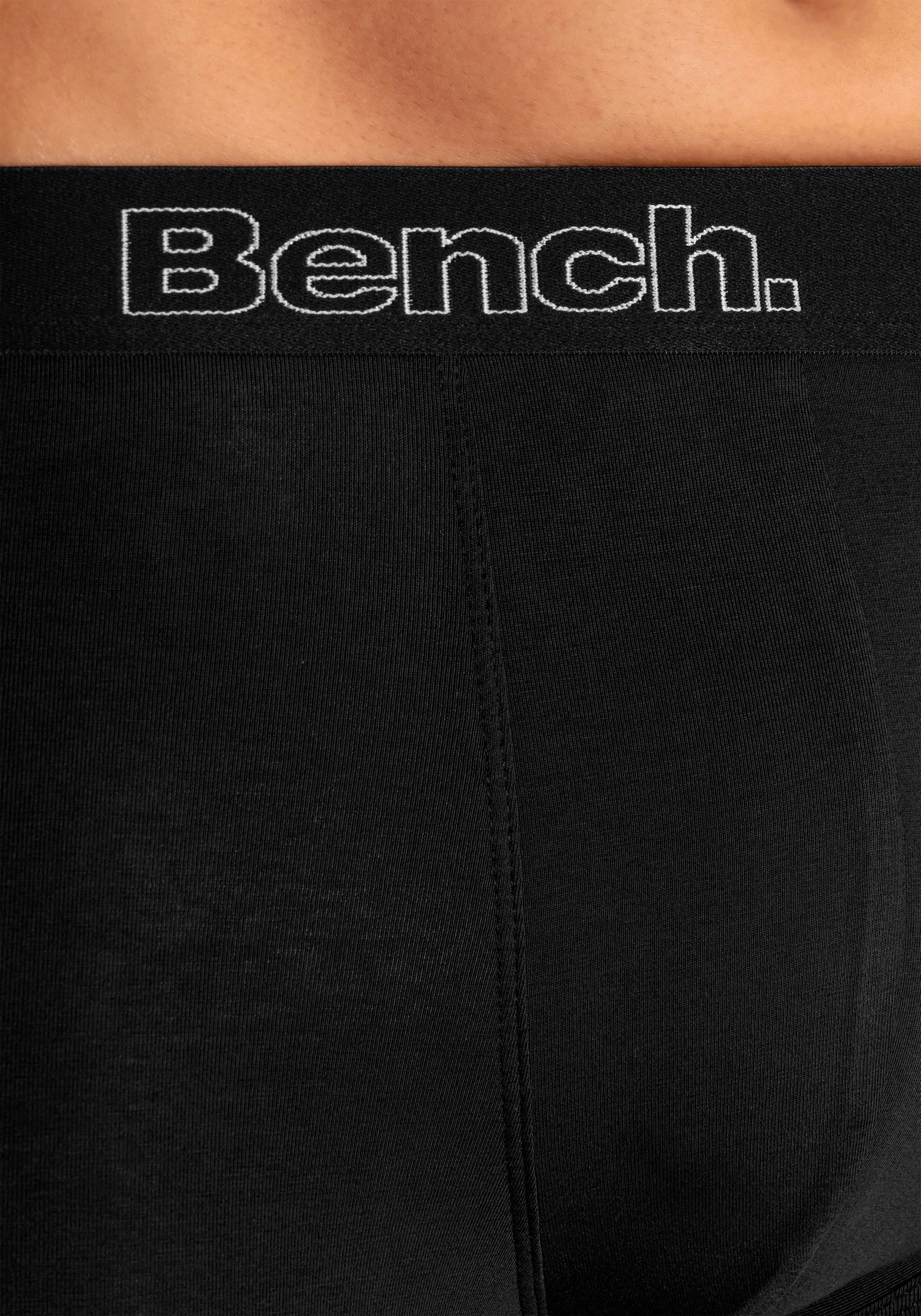 Bench. Langer Boxer, (Packung, 4 St.), mit Logoschriftzug im Bund