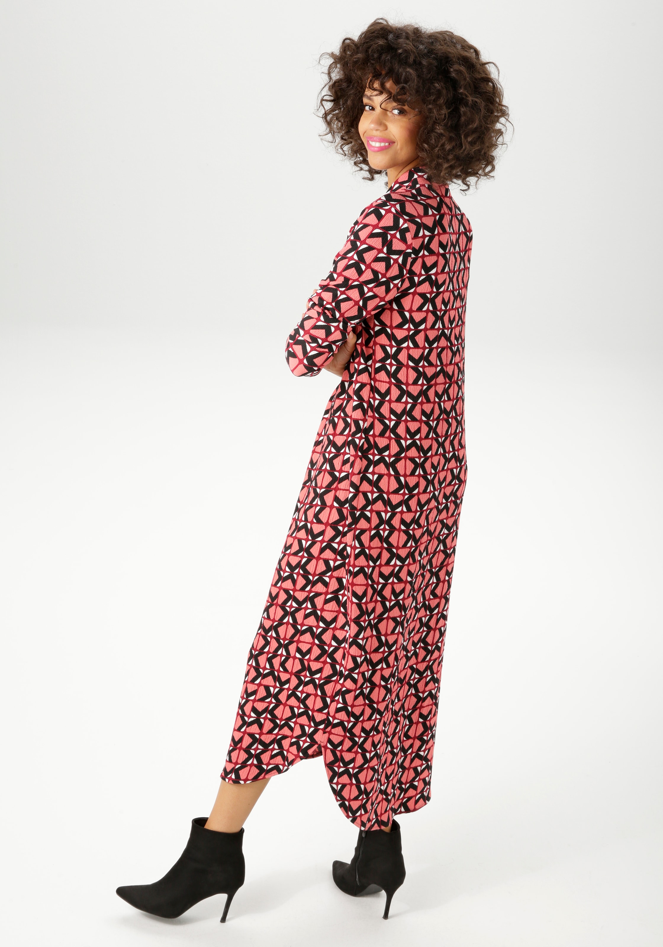 Aniston CASUAL Midikleid mit grafischem Retro-Muster - jedes Teil ein Unikat