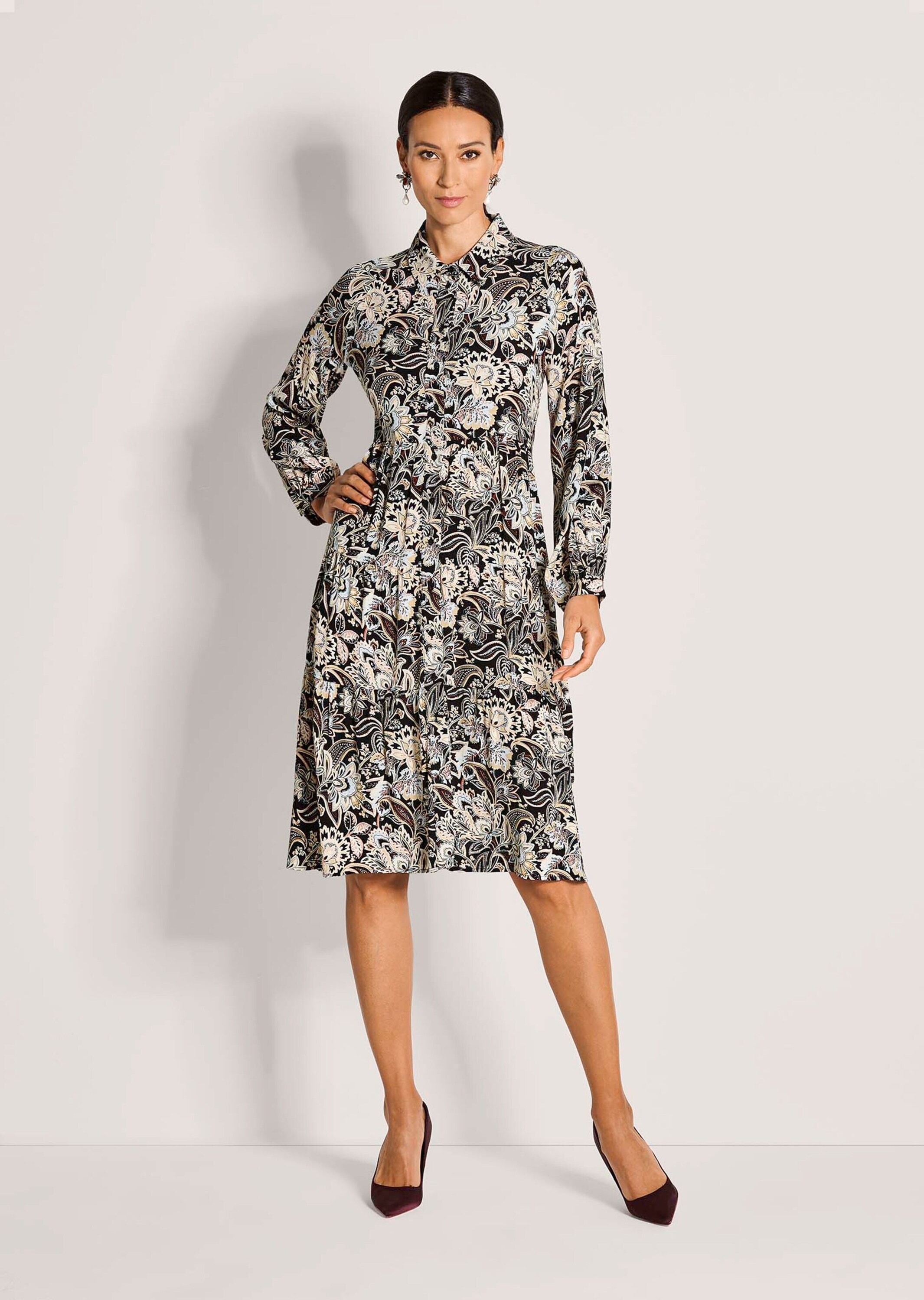 MADELEINE Sommerkleid »Kleid Druck-Damenkleid mit Knopfleiste« Seitliche Eingrifftaschen