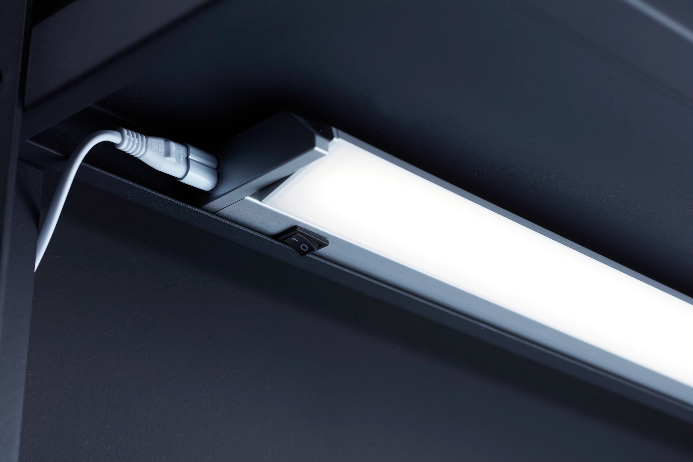 Loevschall LED Unterbauleuchte »LED Striplight 911mm«, Hohe Lichtausbeute, Schwenkbar