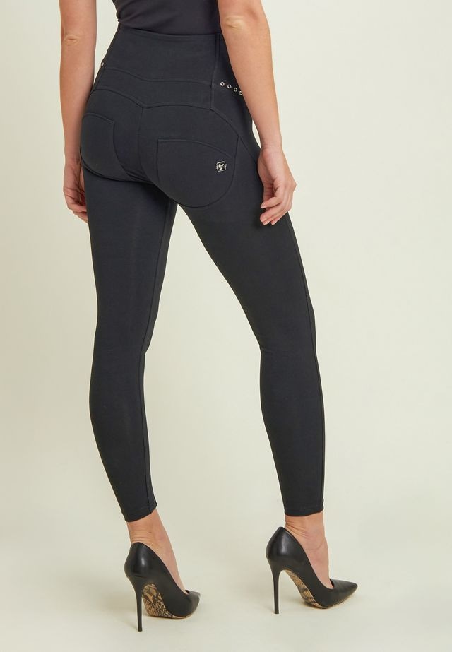 Freddy Jeansjeggings »WRUP HIGH WAIST SUPERSKINNY 7/8tel«, mit Lifting & Shaping Effekt
